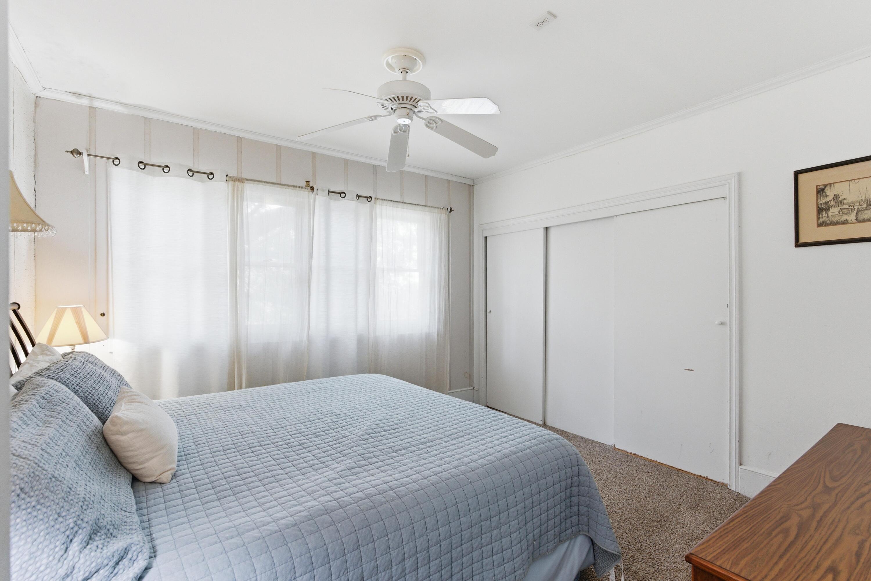 2804 Marshall Boulevard