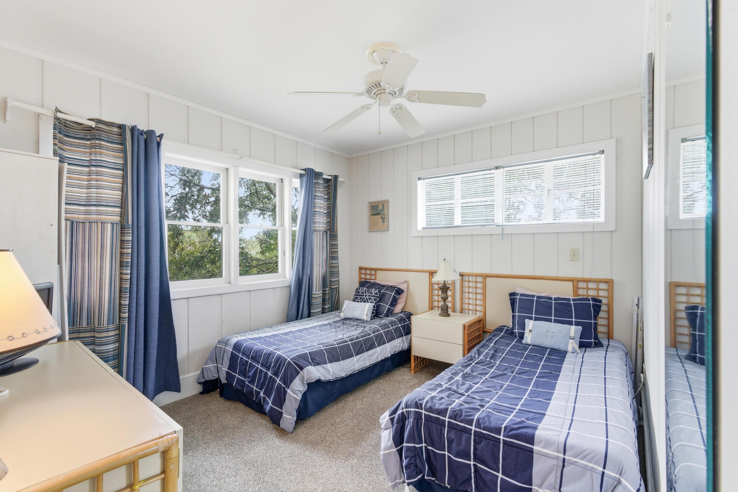 2804 Marshall Boulevard