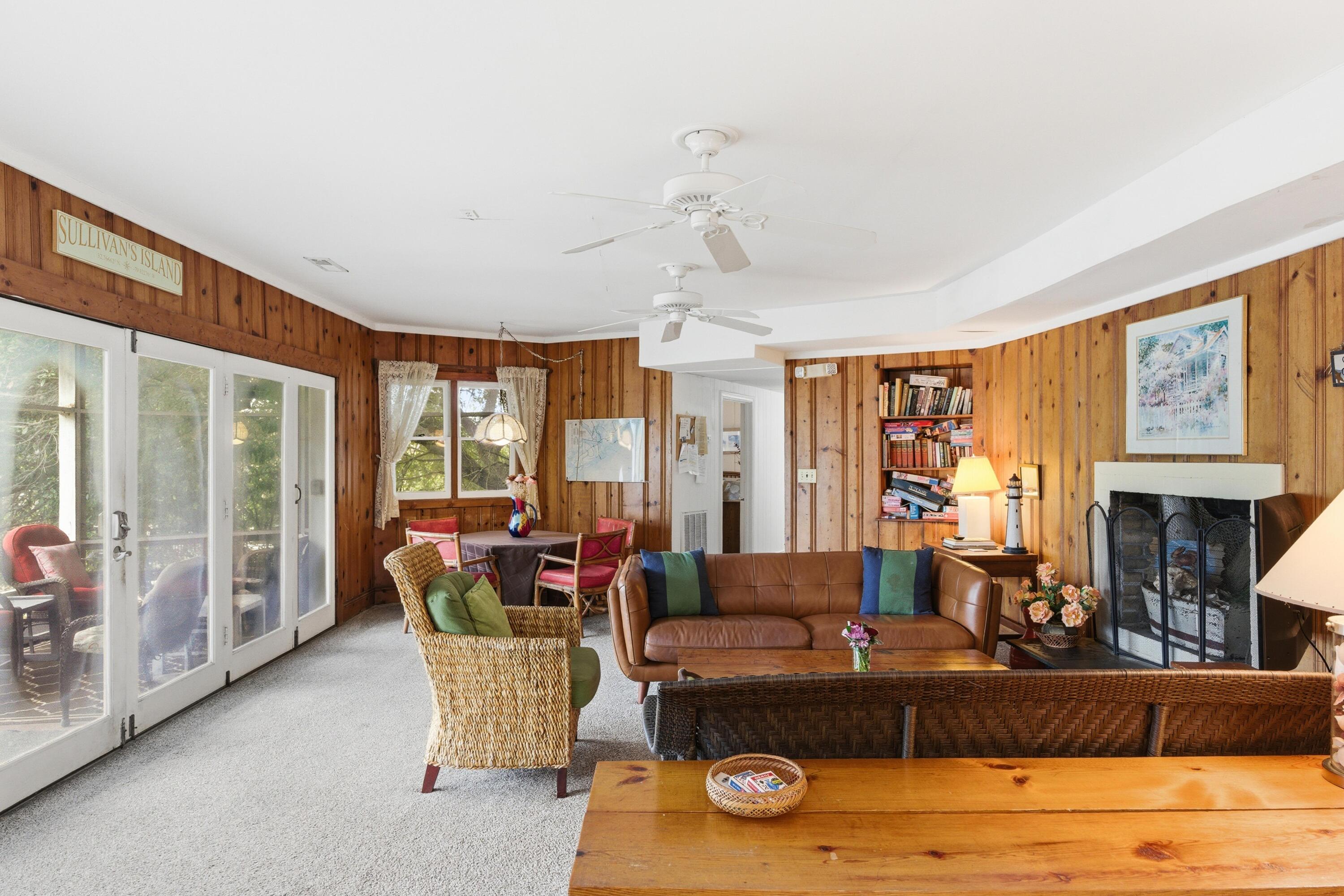 2804 Marshall Boulevard