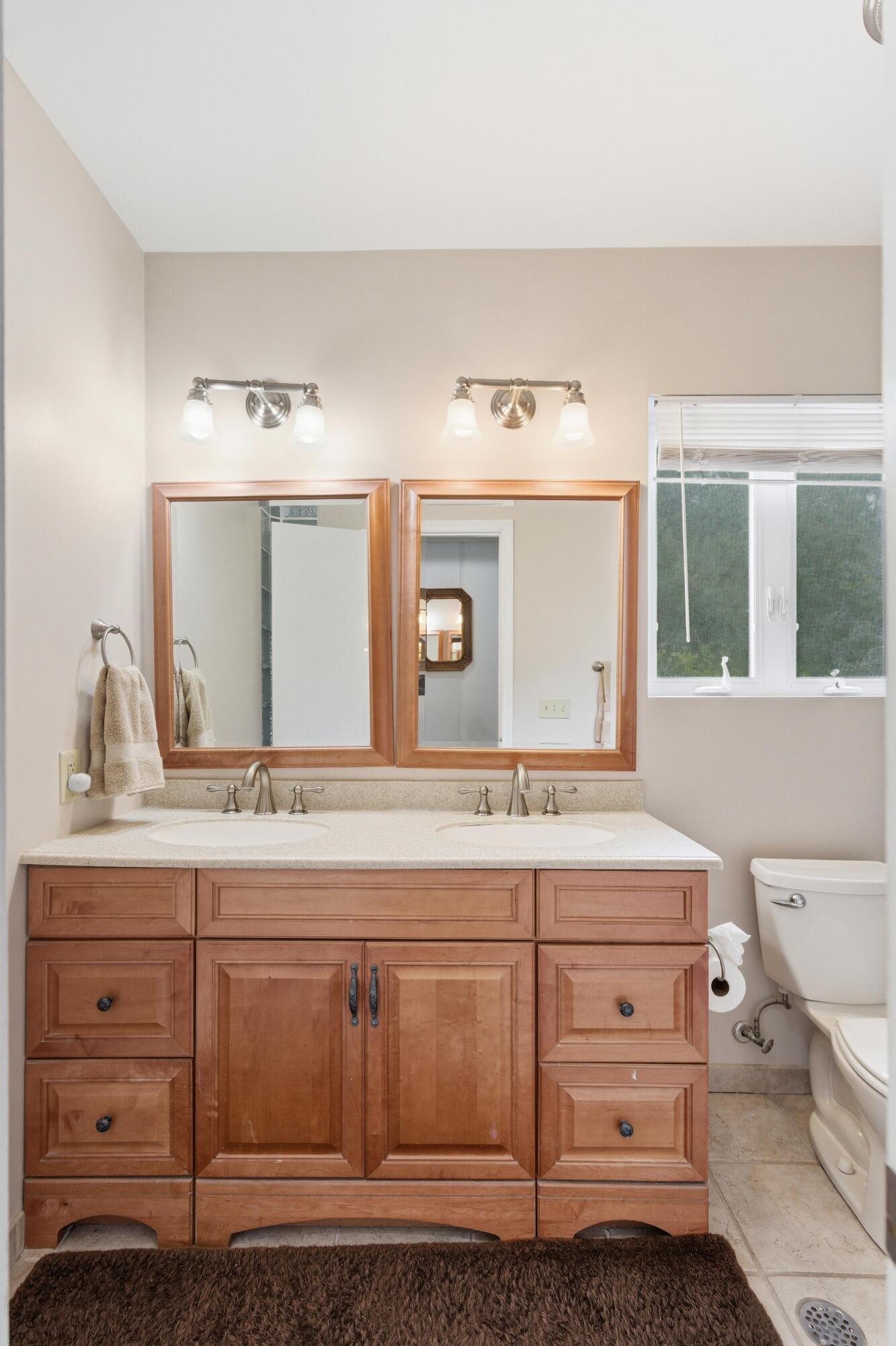 2804 Marshall Boulevard