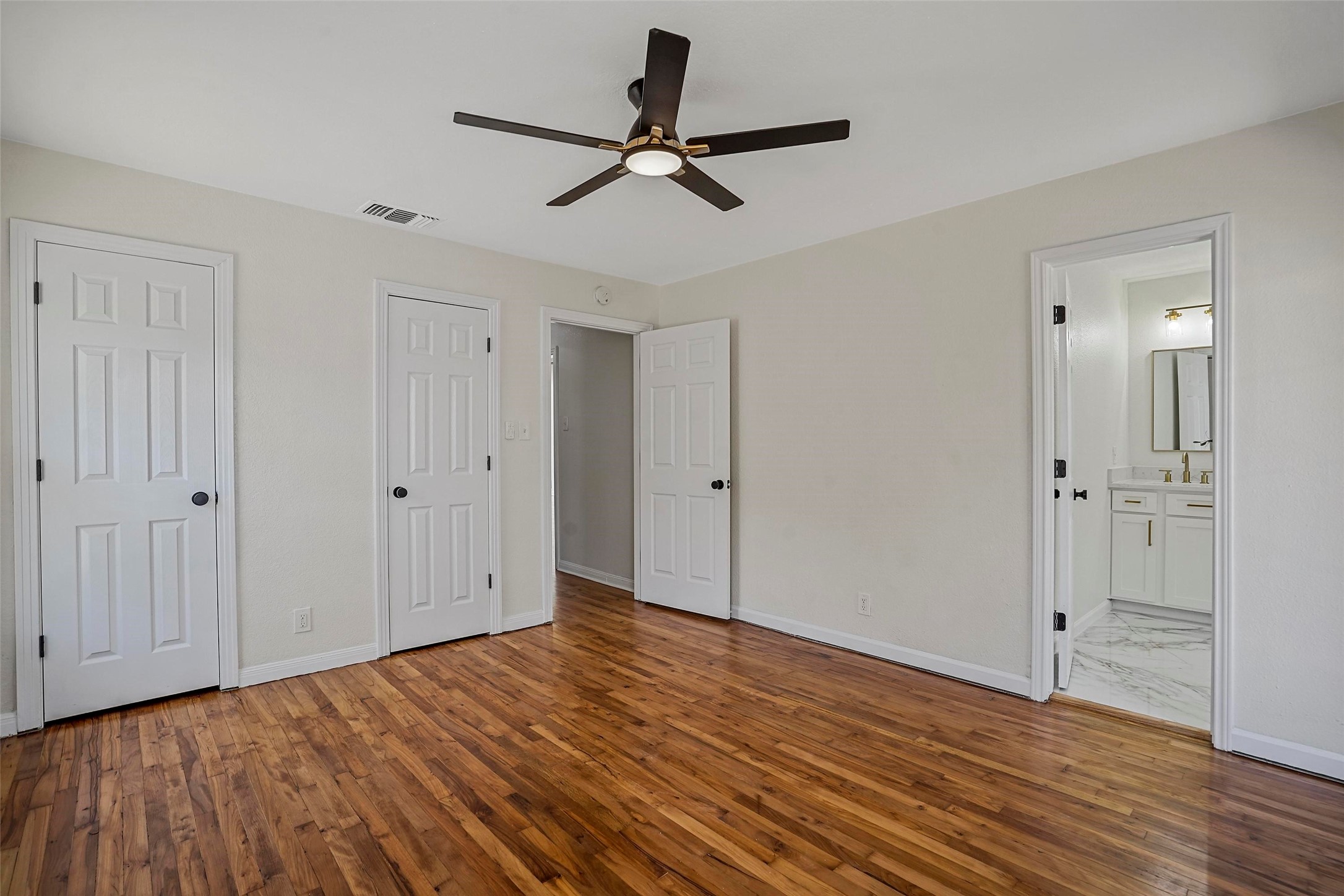 2541 Walsh Court