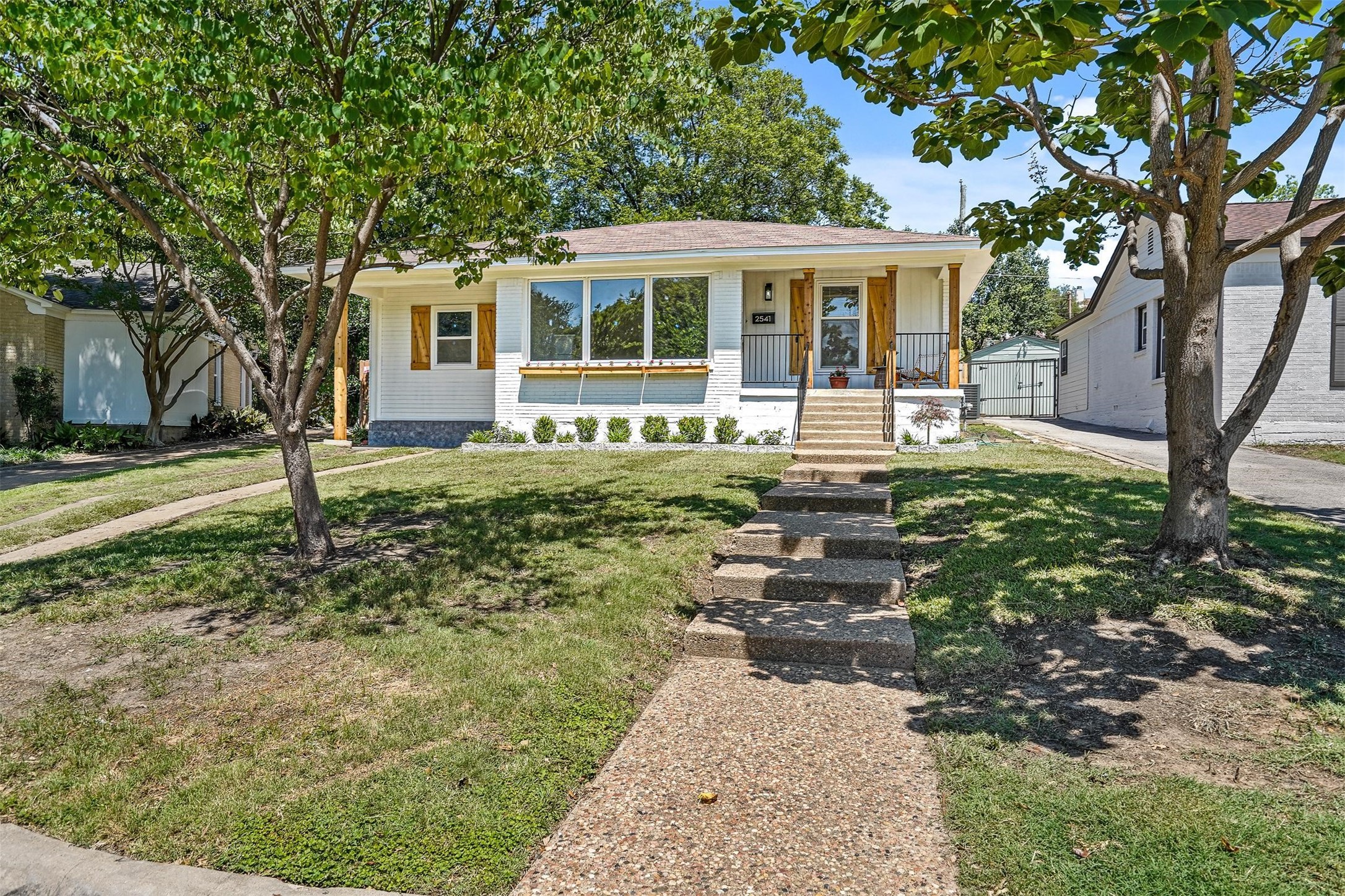 2541 Walsh Court