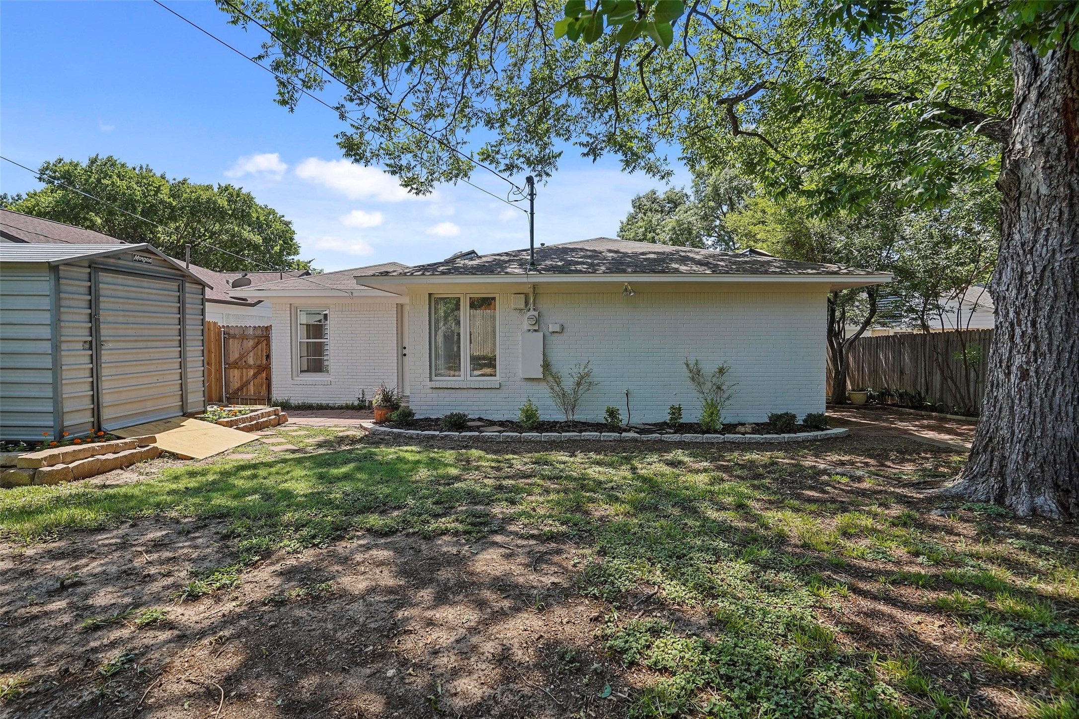2541 Walsh Court