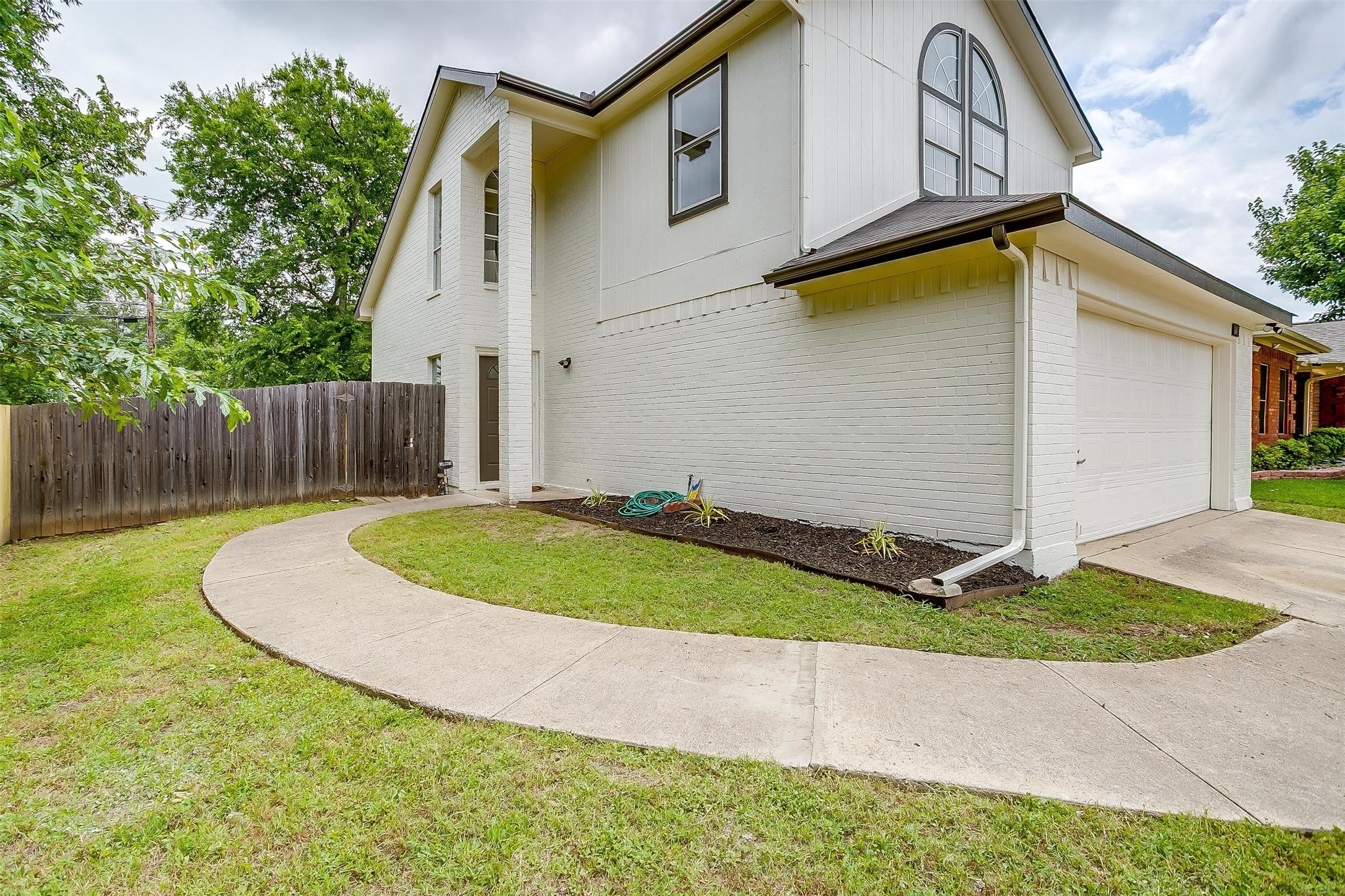 6411 Aires Drive