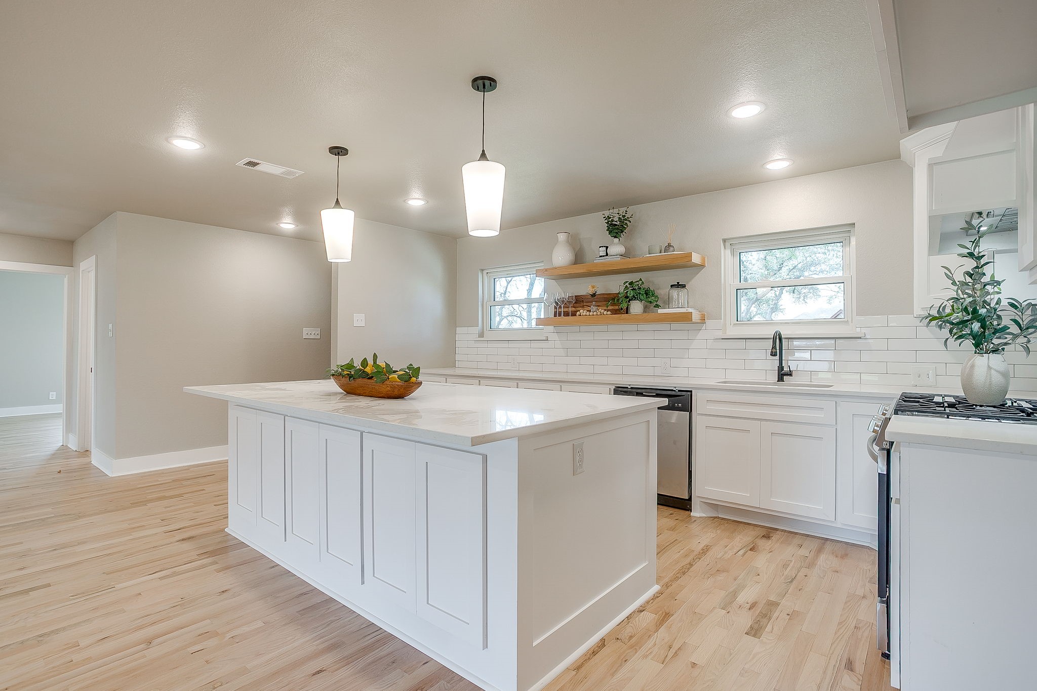 103 Vanshire Road W
