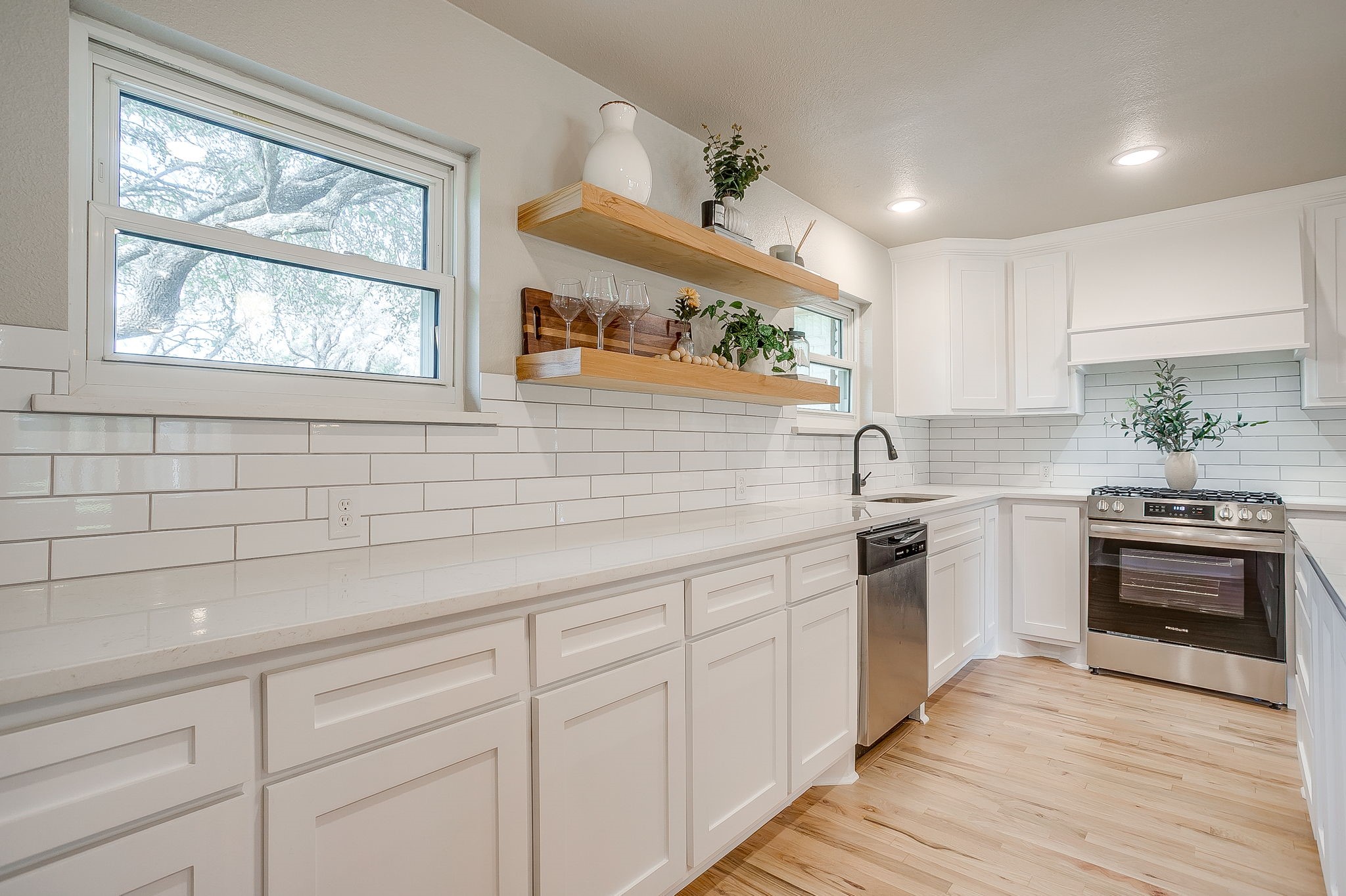 103 Vanshire Road W