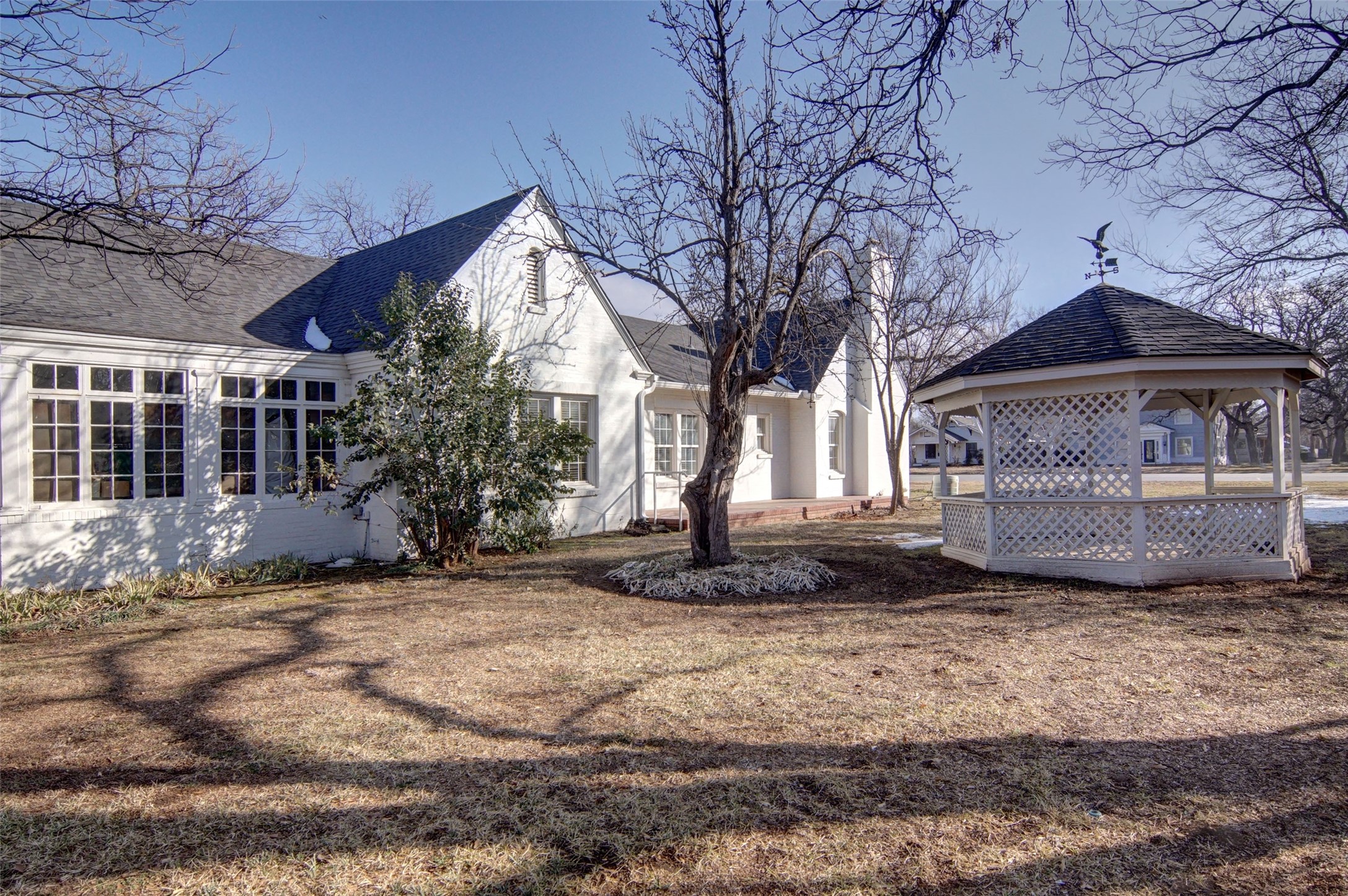 808 Elm Street
