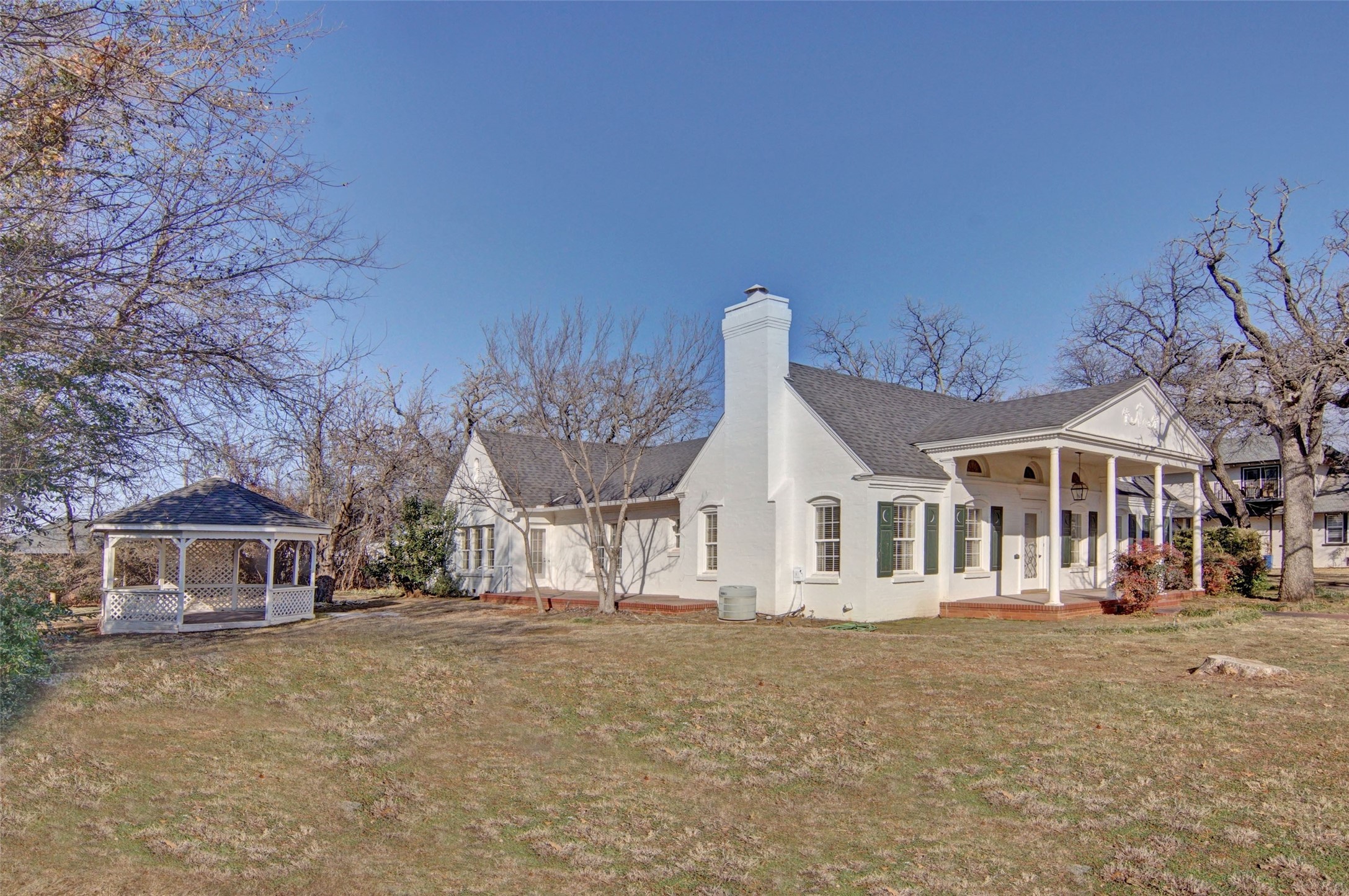 808 Elm Street