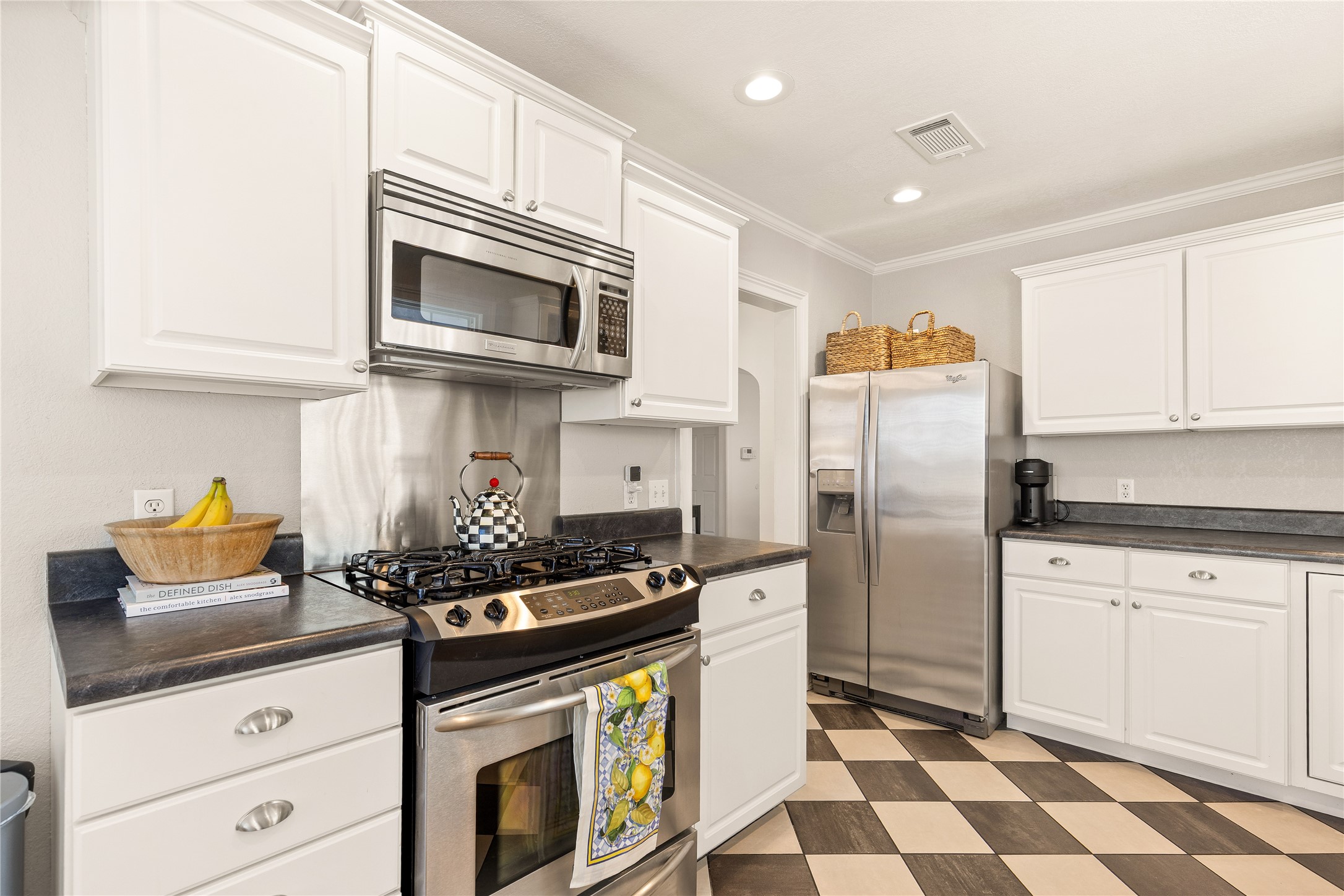 4216 Locke Avenue