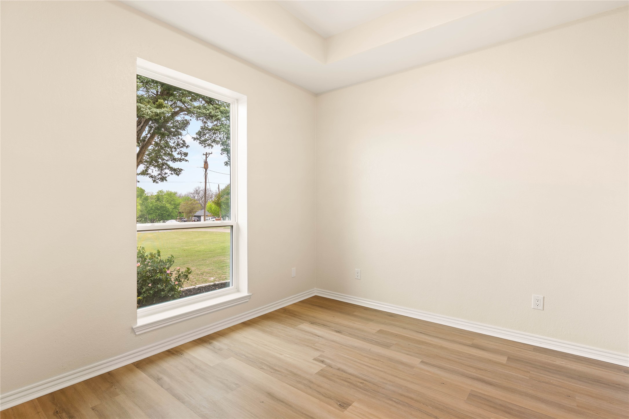 2850 Oak Tree Lane