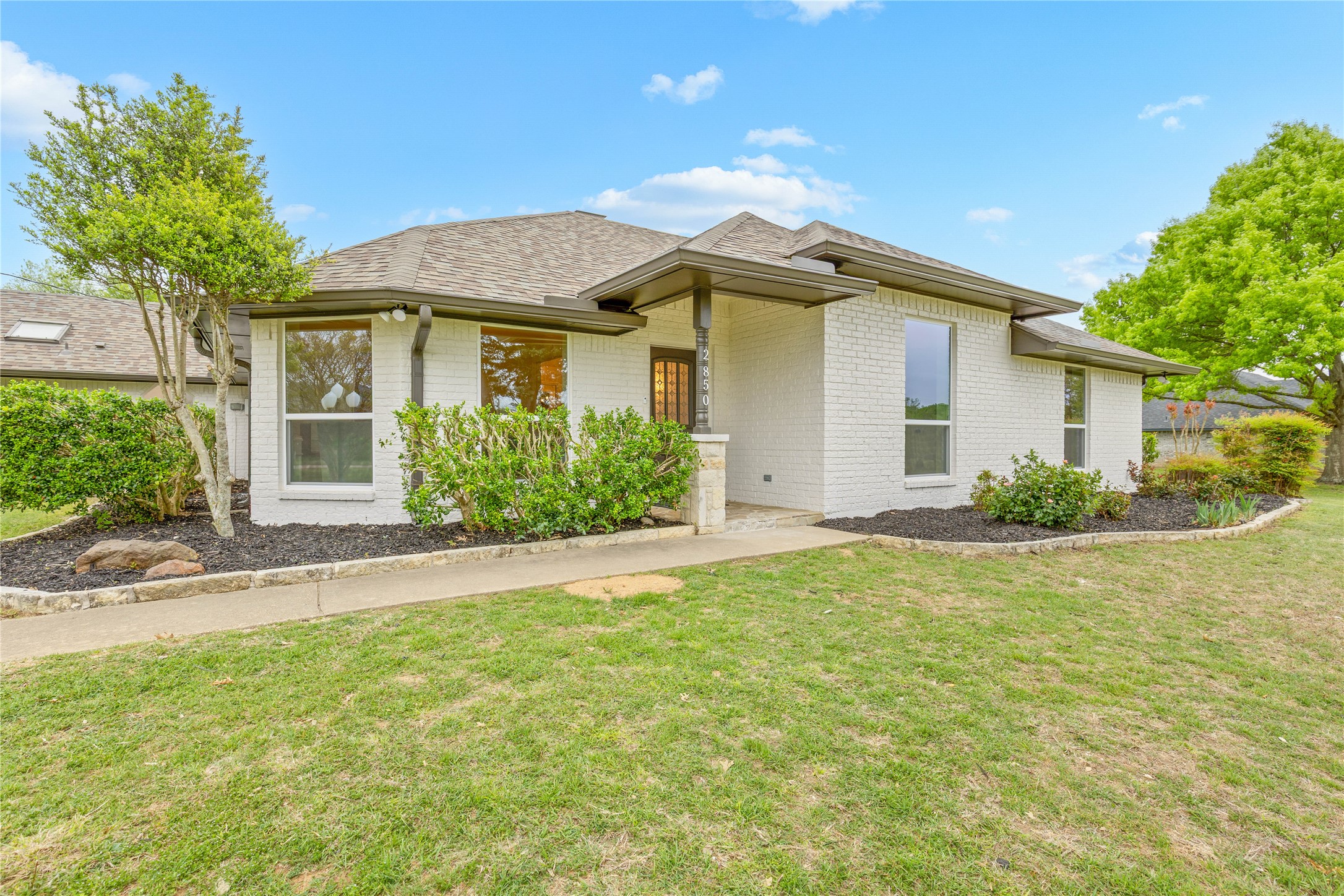 2850 Oak Tree Lane