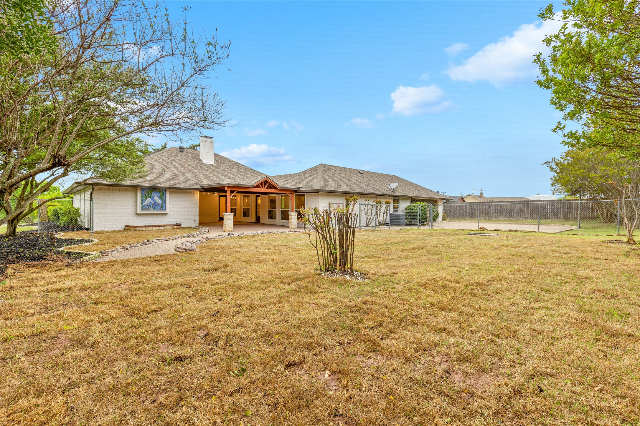 2850 Oak Tree Lane
