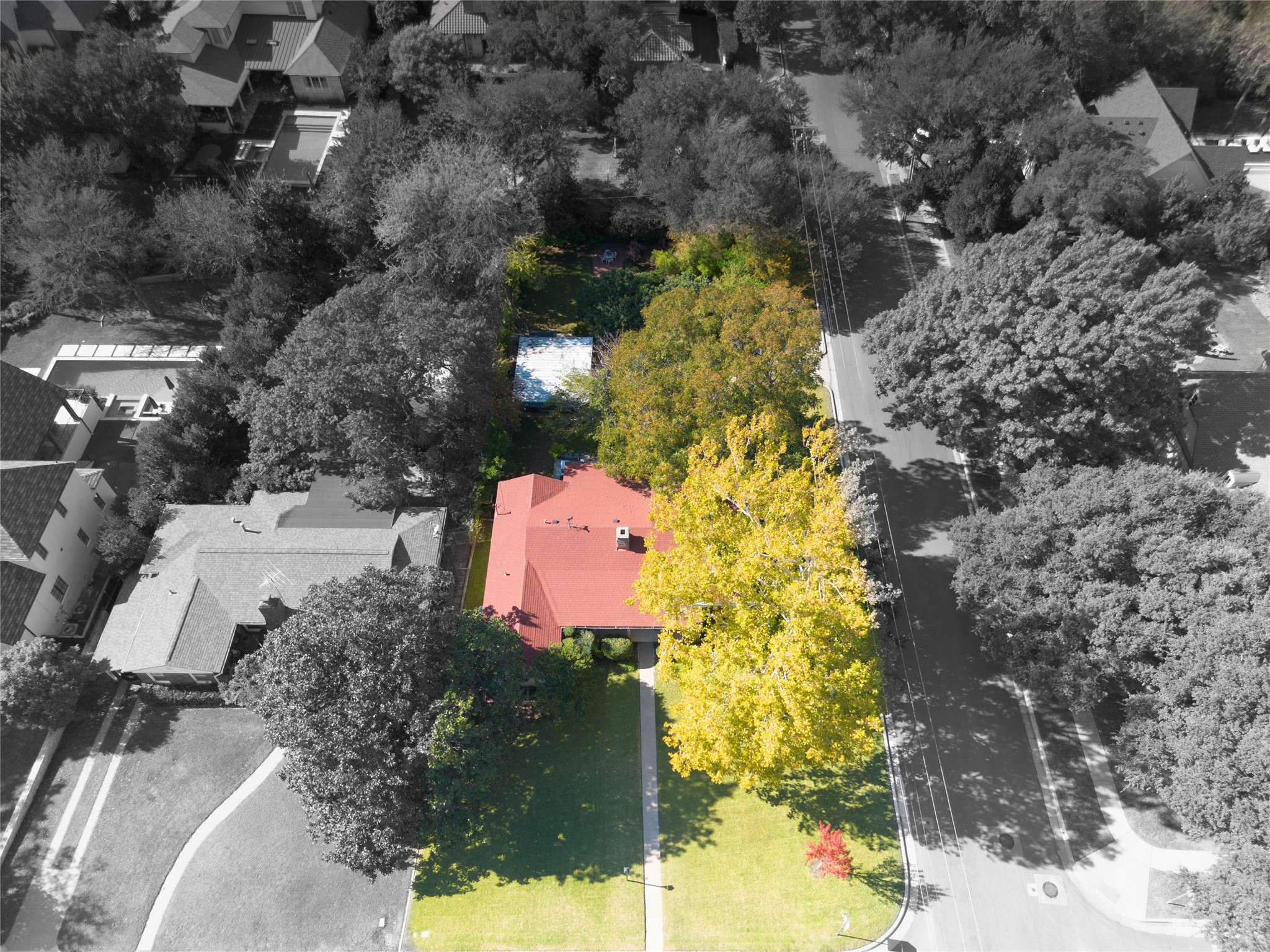 2500 Boyd Avenue