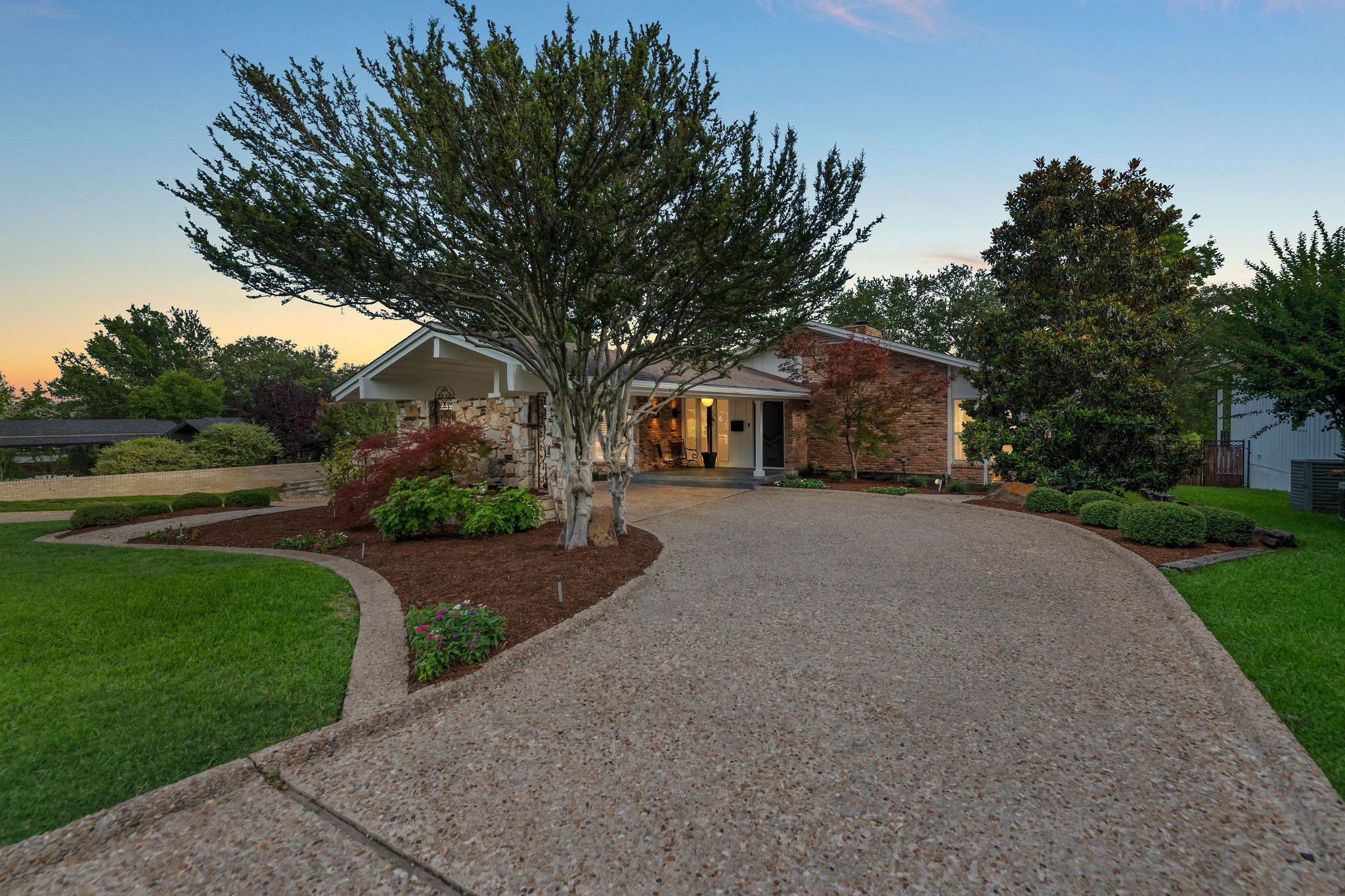 6729 Brants Lane