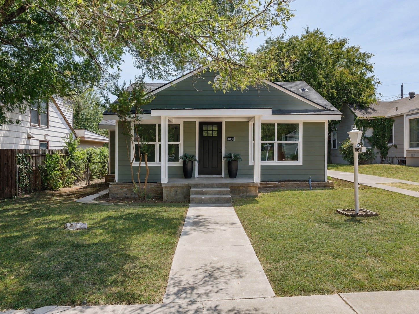 4033 Locke Avenue