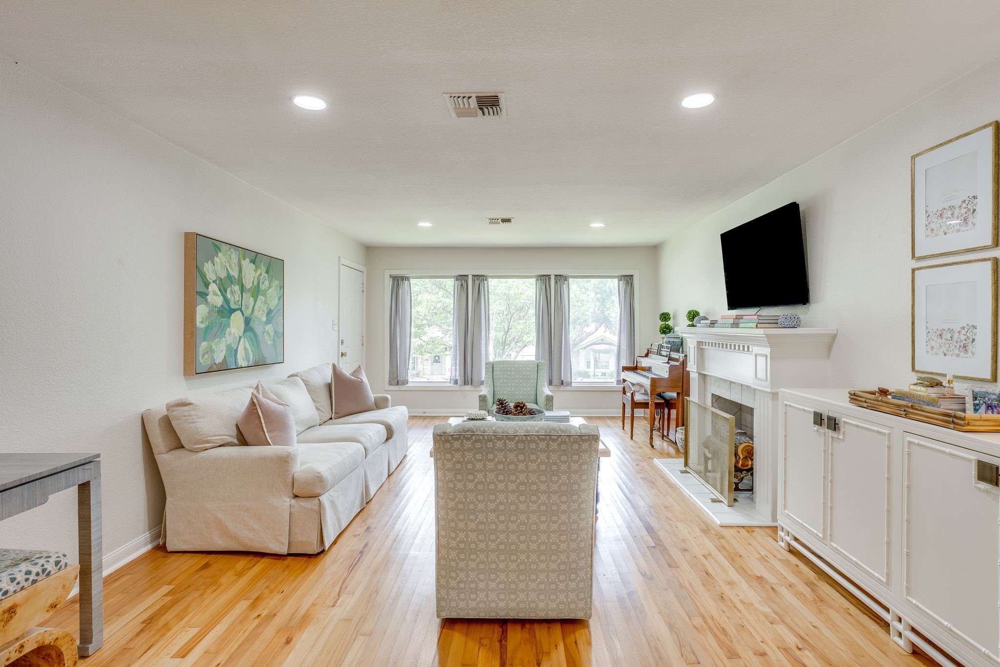 2541 Walsh Court