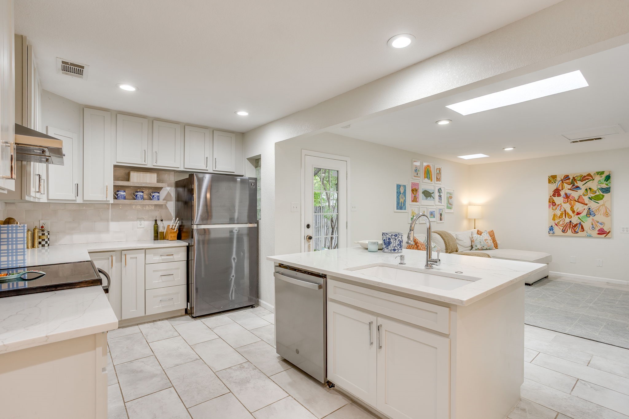 2541 Walsh Court