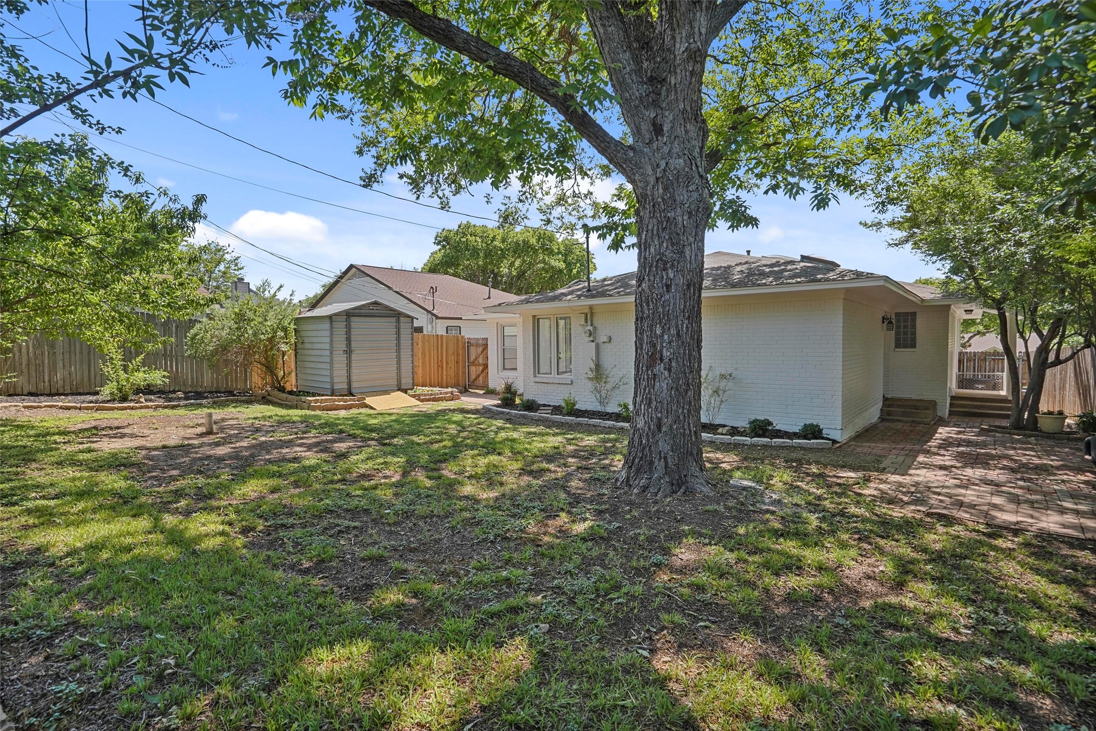 2541 Walsh Court