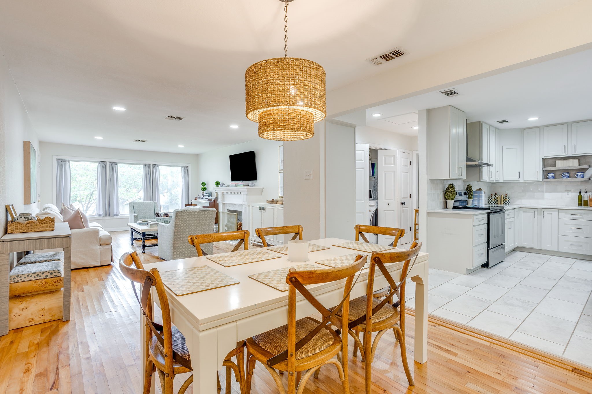 2541 Walsh Court