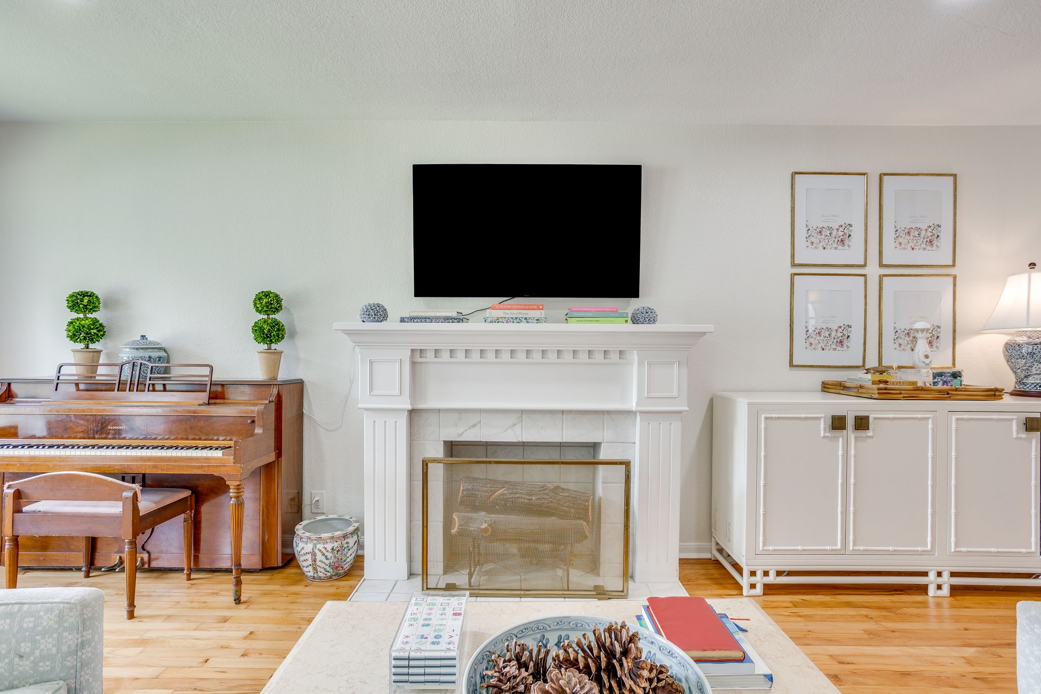 2541 Walsh Court