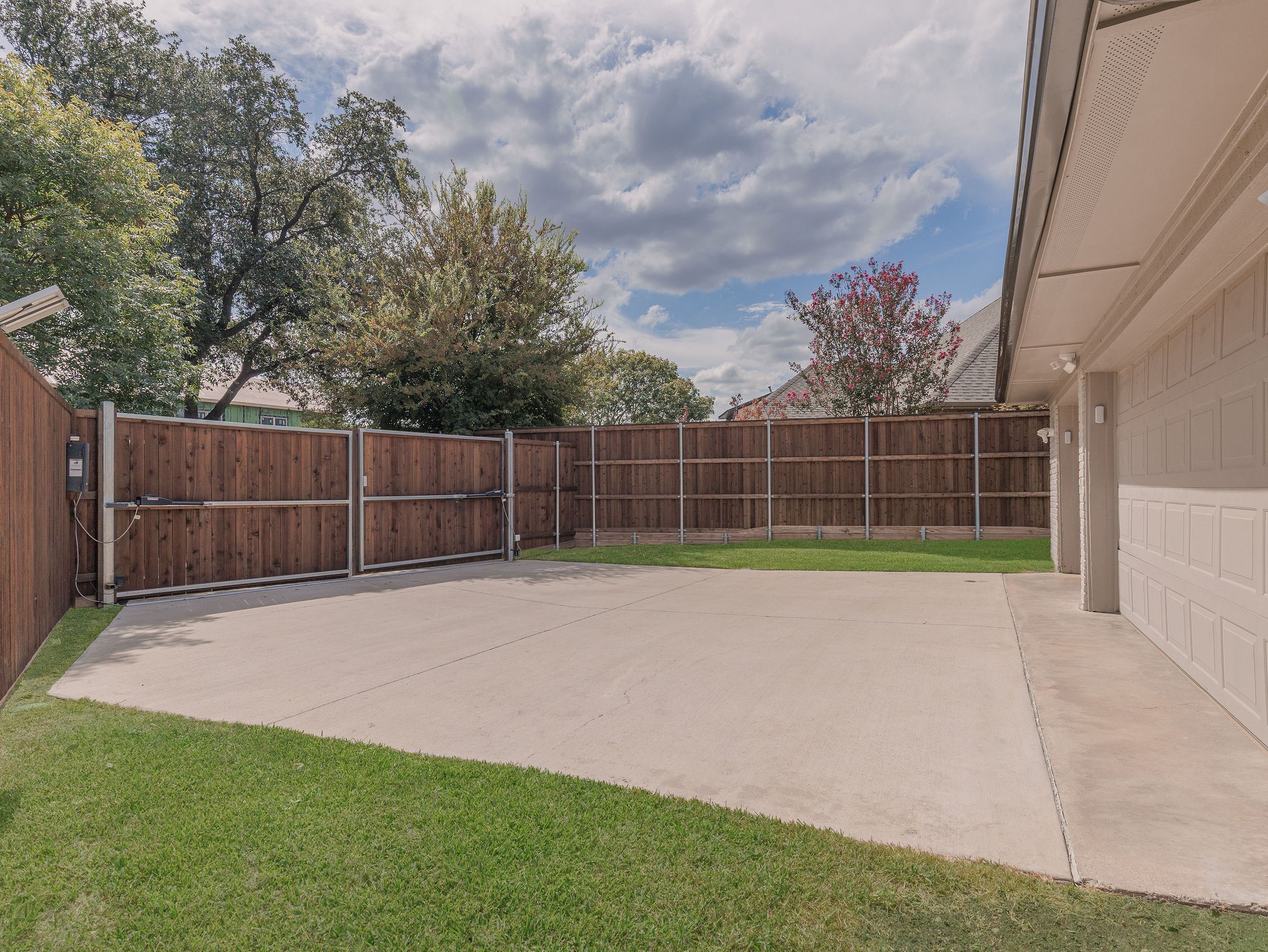 1109 Mill Springs