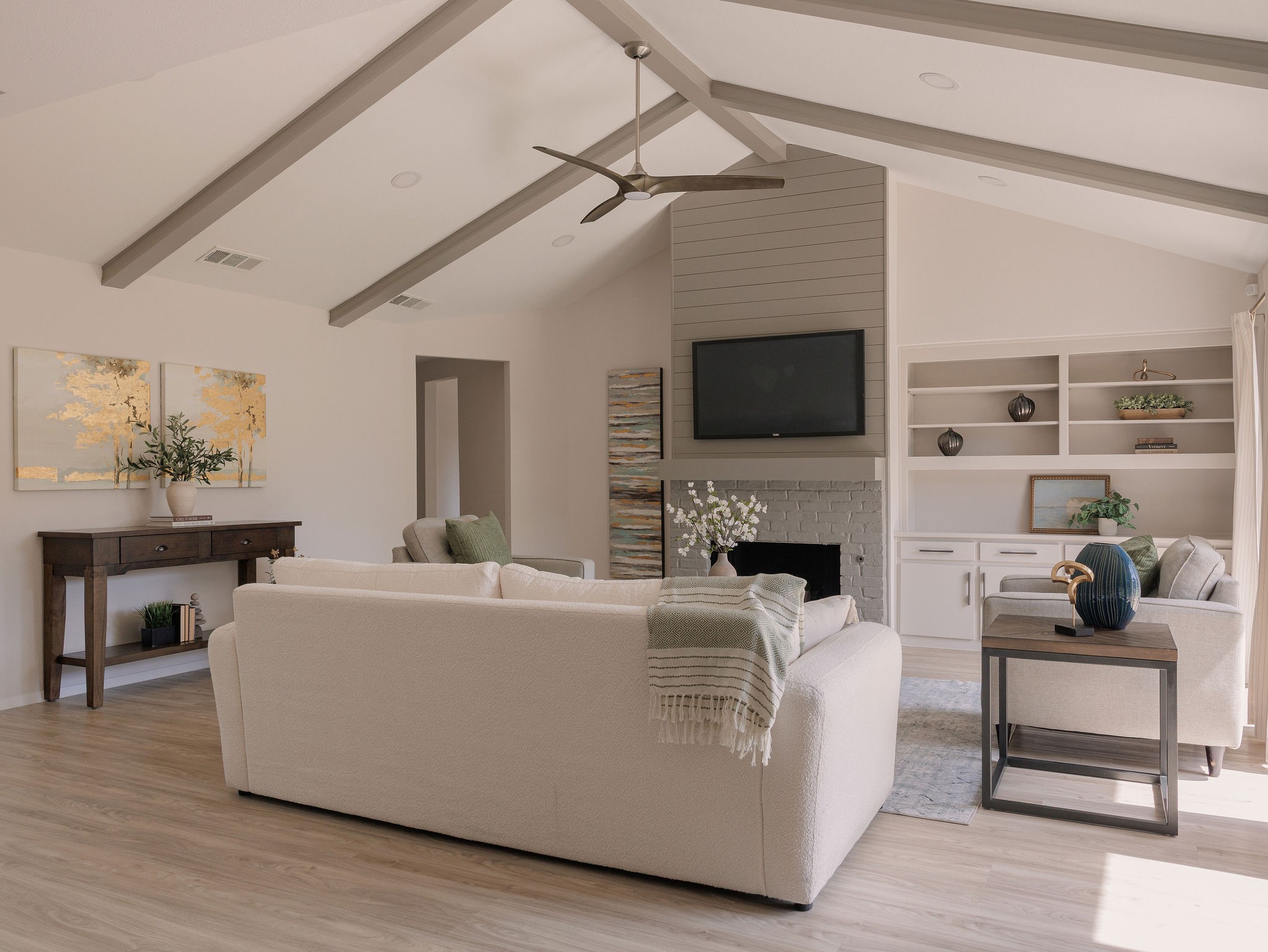 1109 Mill Springs