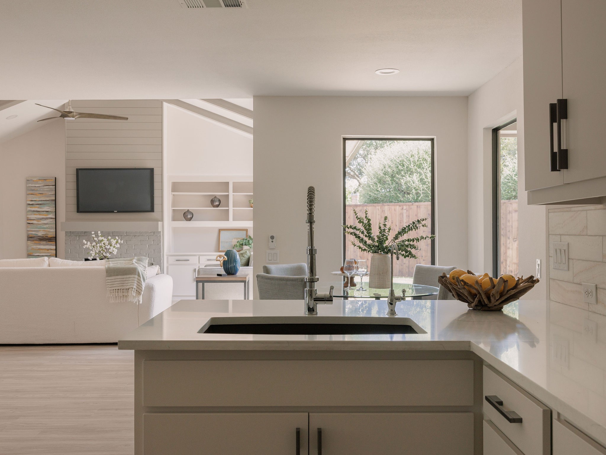 1109 Mill Springs