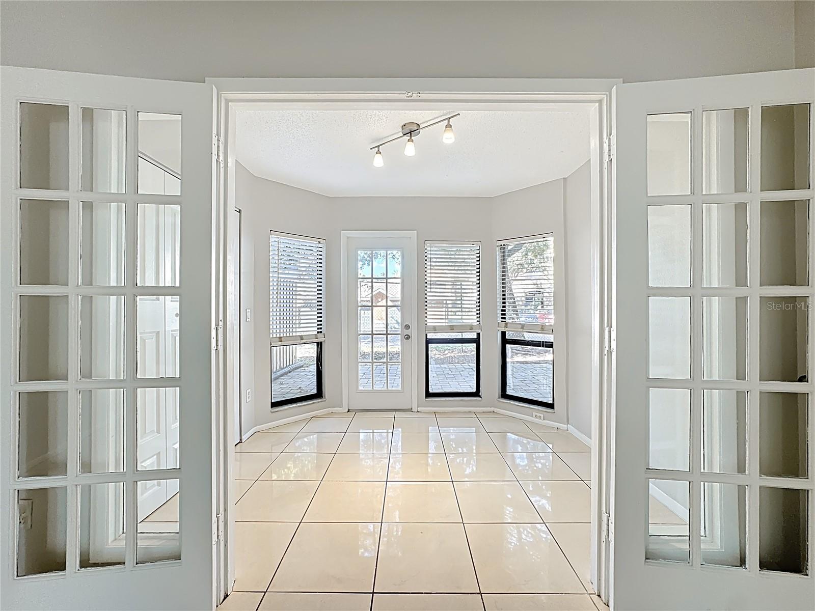 4320 MIDDLEBROOK RD #2