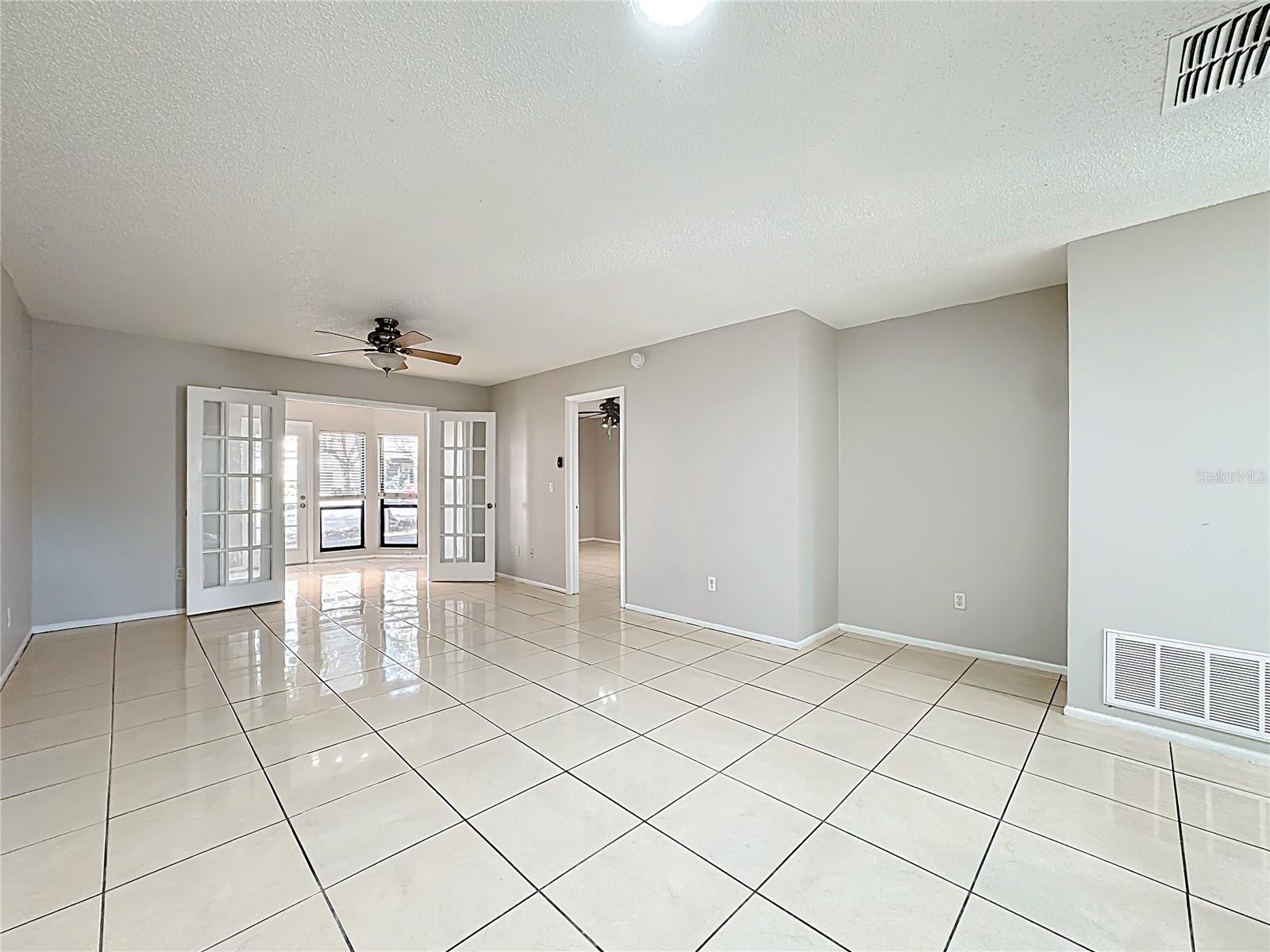 4320 MIDDLEBROOK RD #2