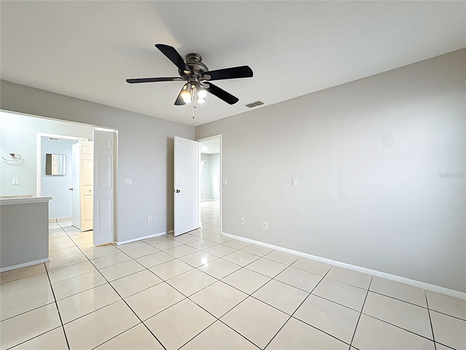 4320 MIDDLEBROOK RD #2