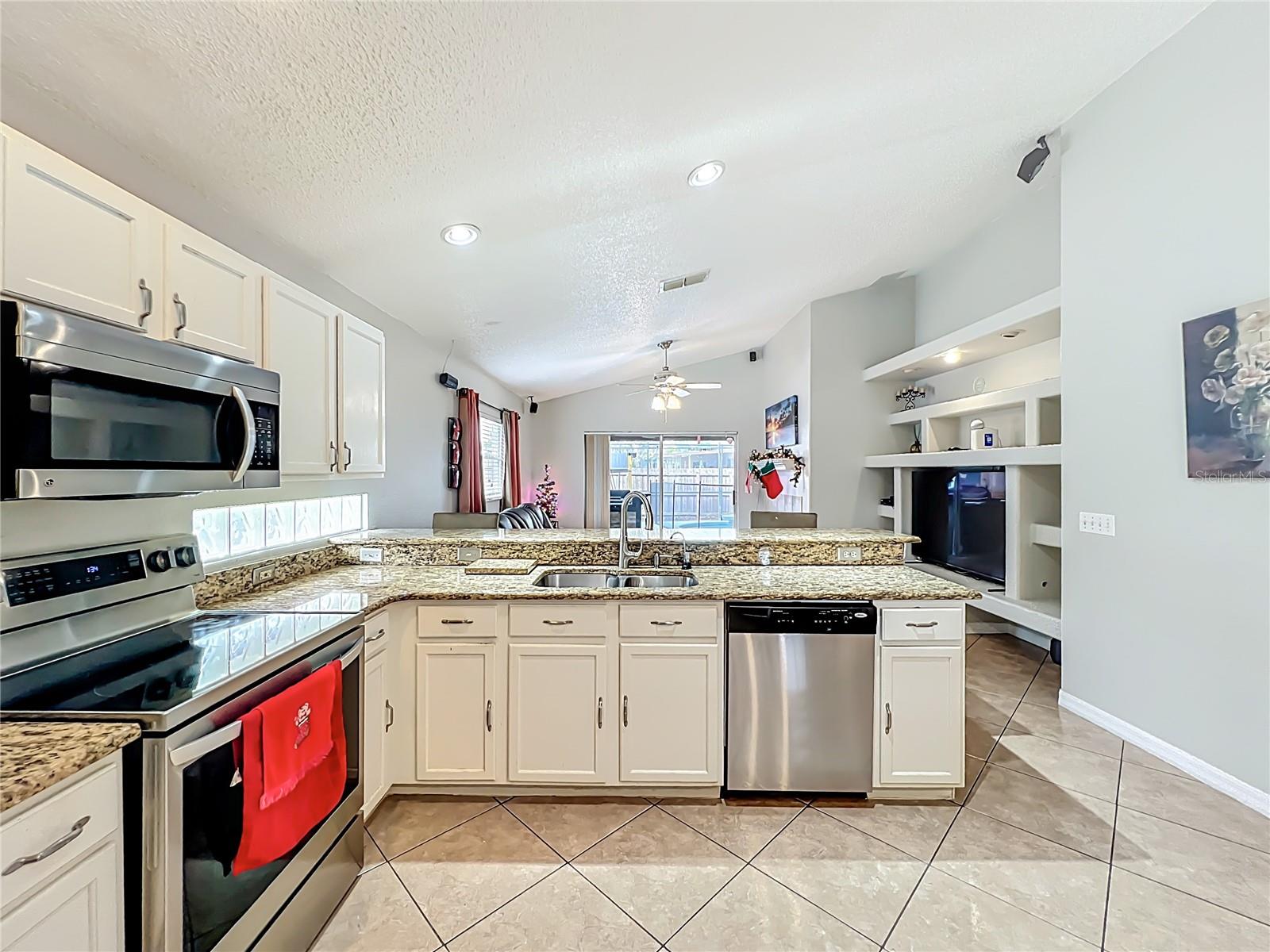 14826 LADY VICTORIA BLVD