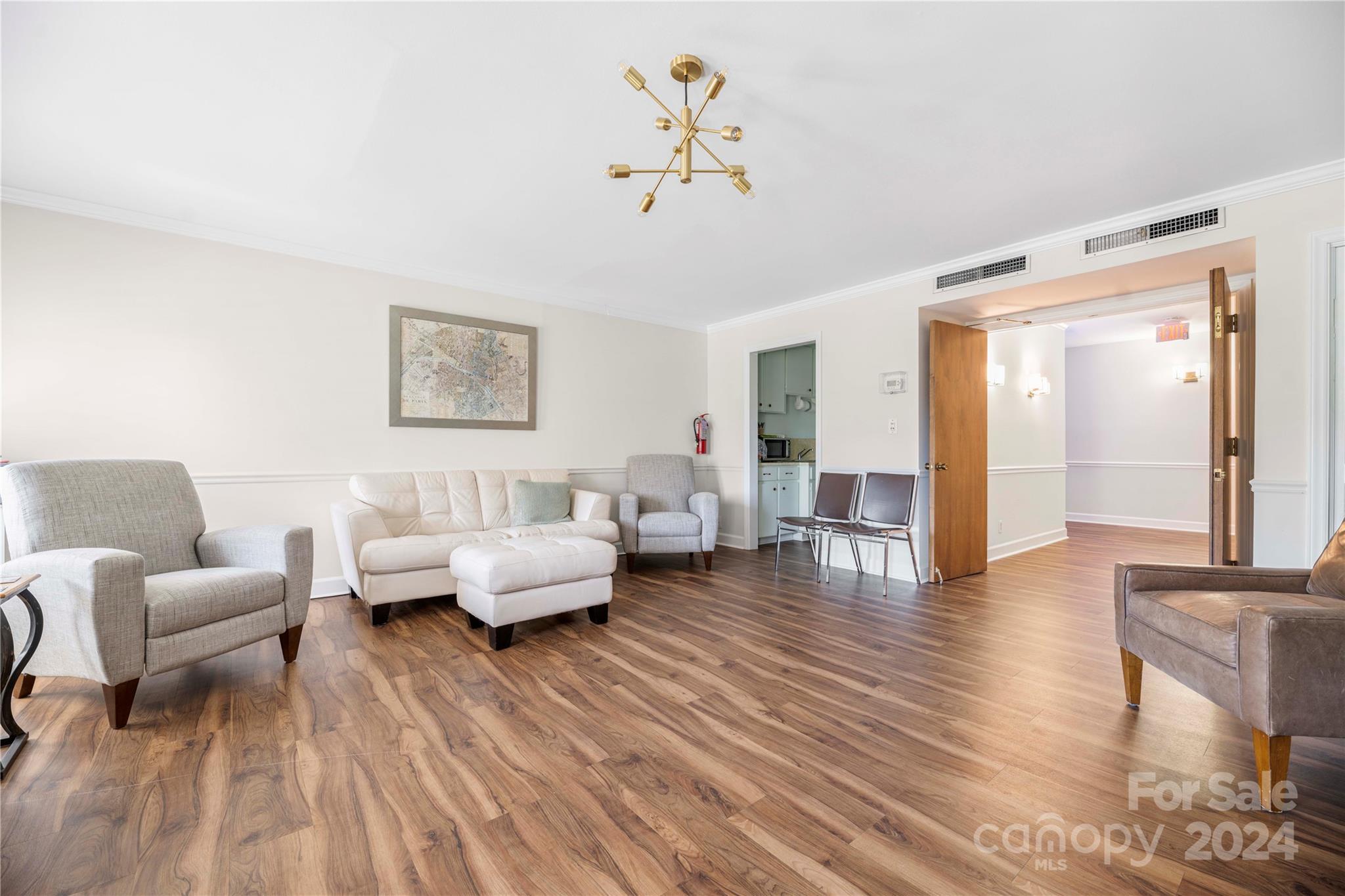 4527 Gaynor Road Unit: 201