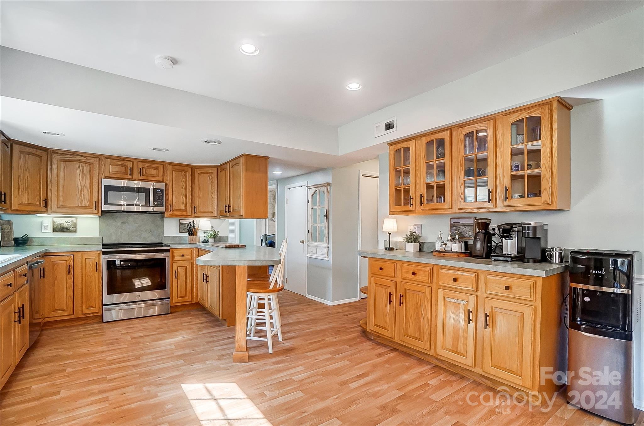 202 Davis Lane