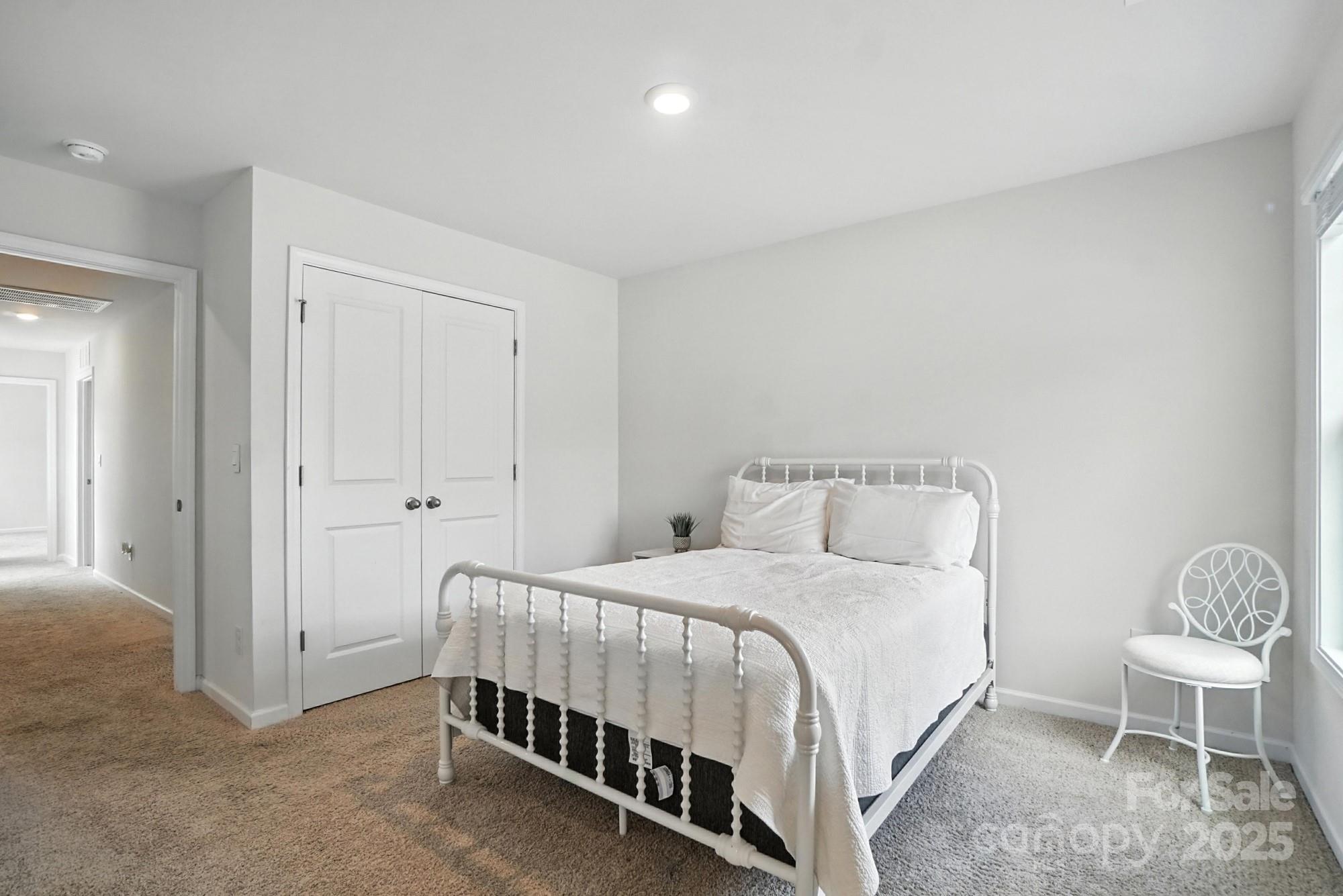 2421 Napa Terrace