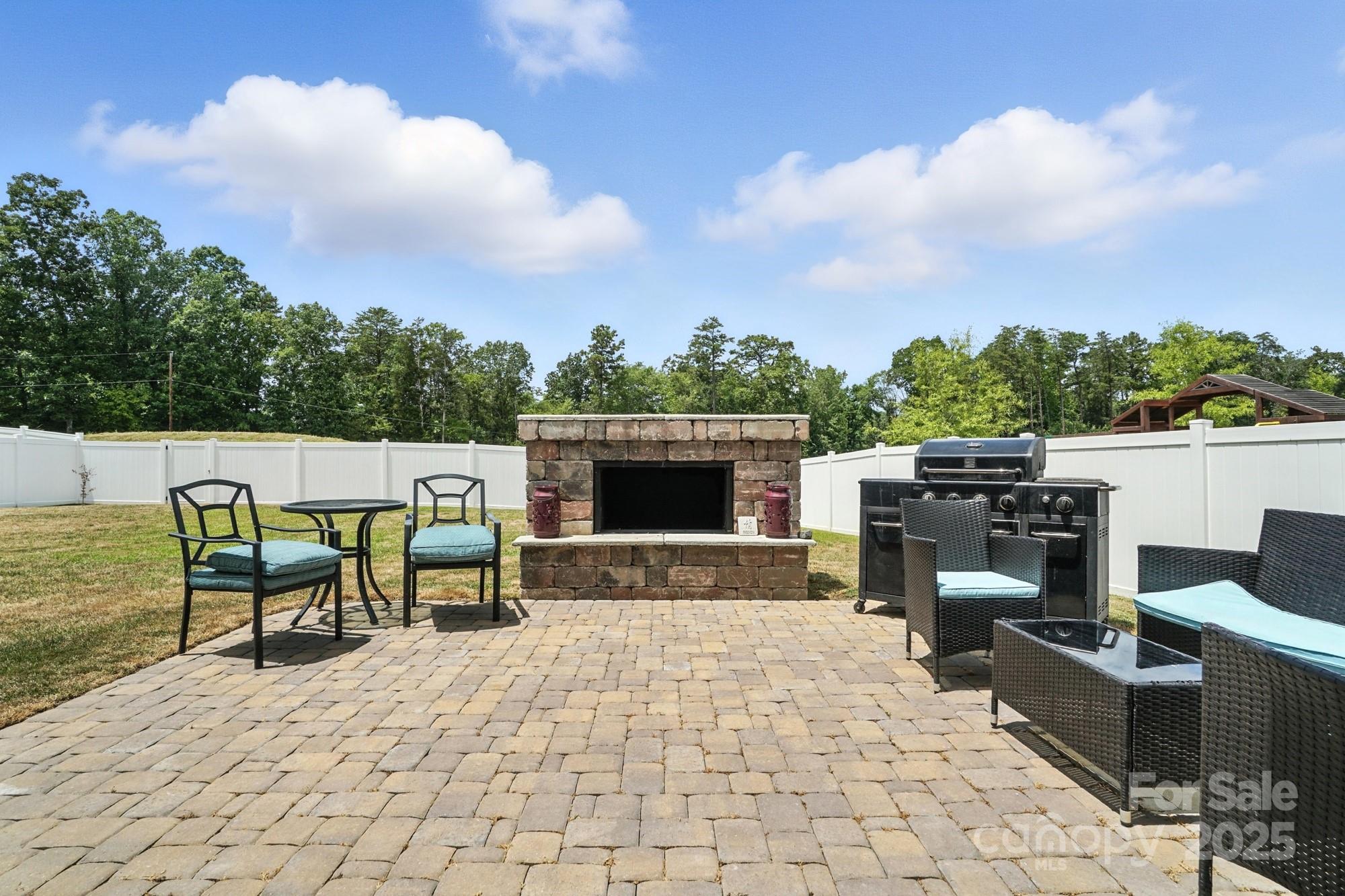 2421 Napa Terrace