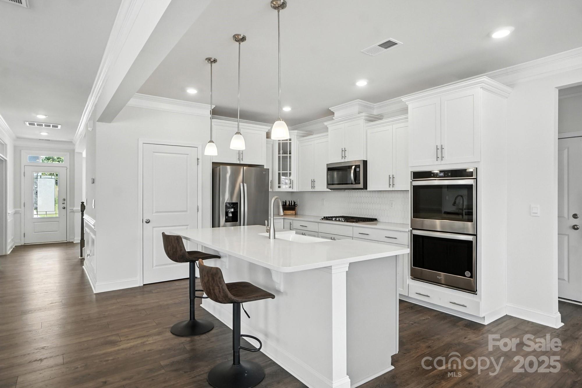 2421 Napa Terrace