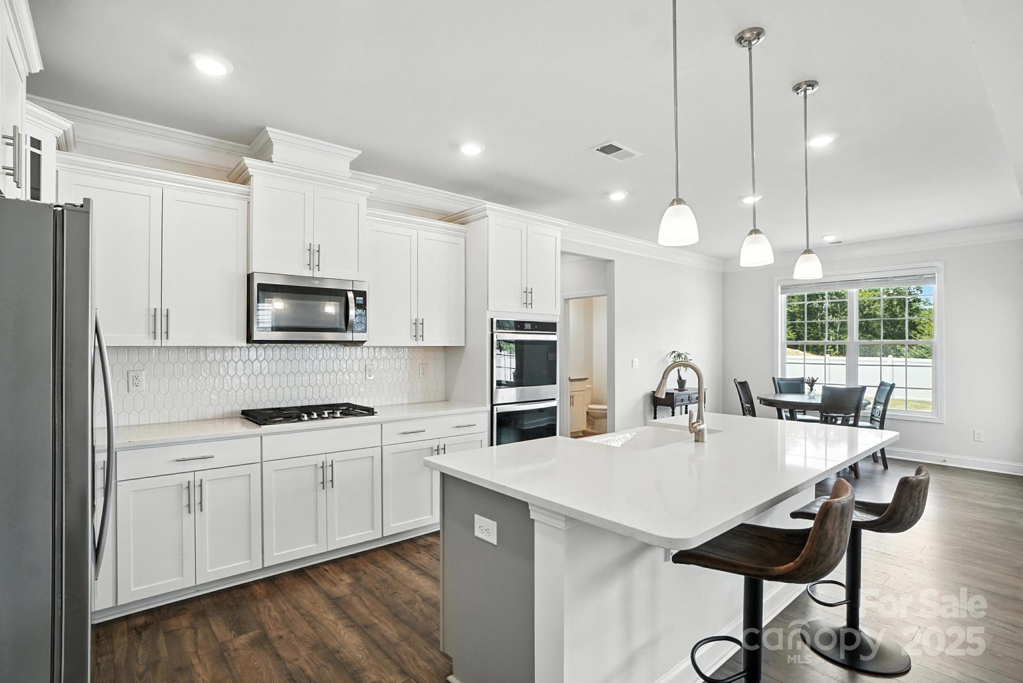 2421 Napa Terrace