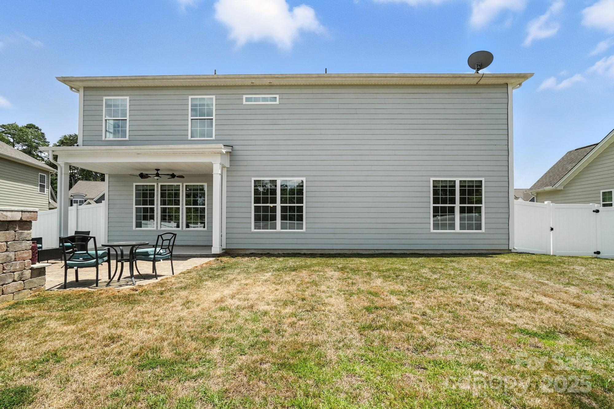 2421 Napa Terrace
