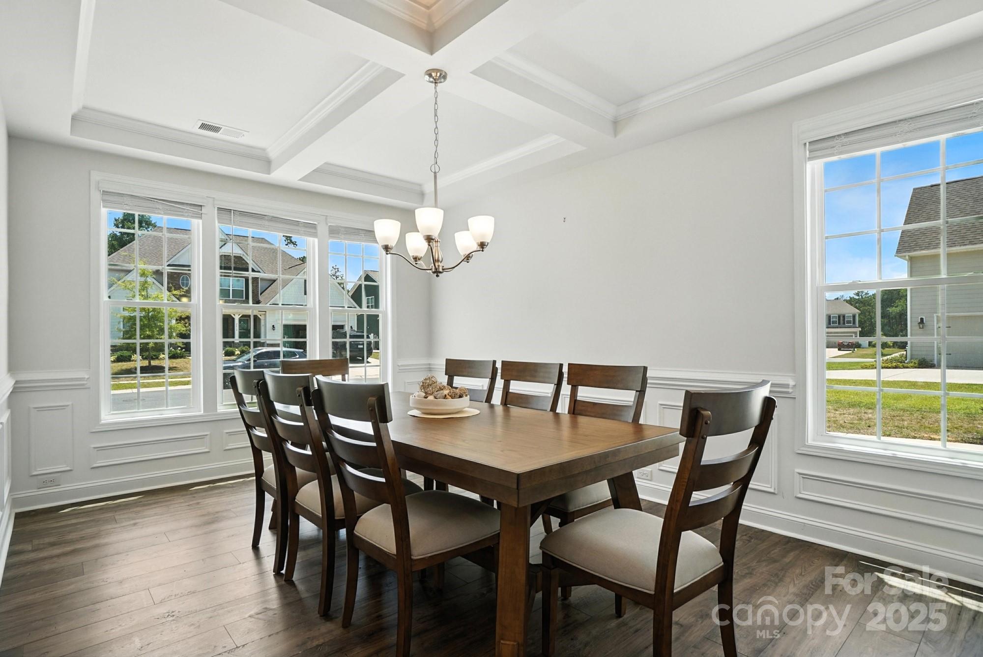 2421 Napa Terrace