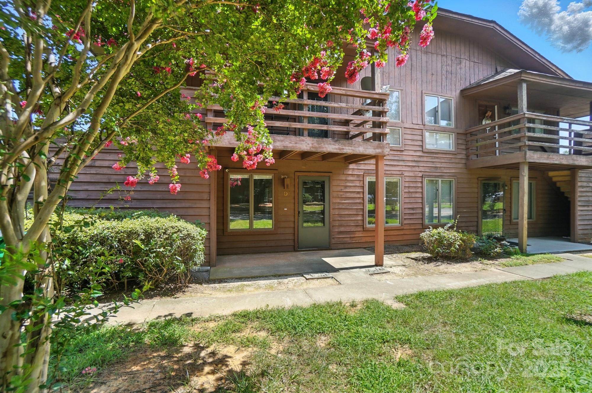 1823 J Julian Lane Unit: D