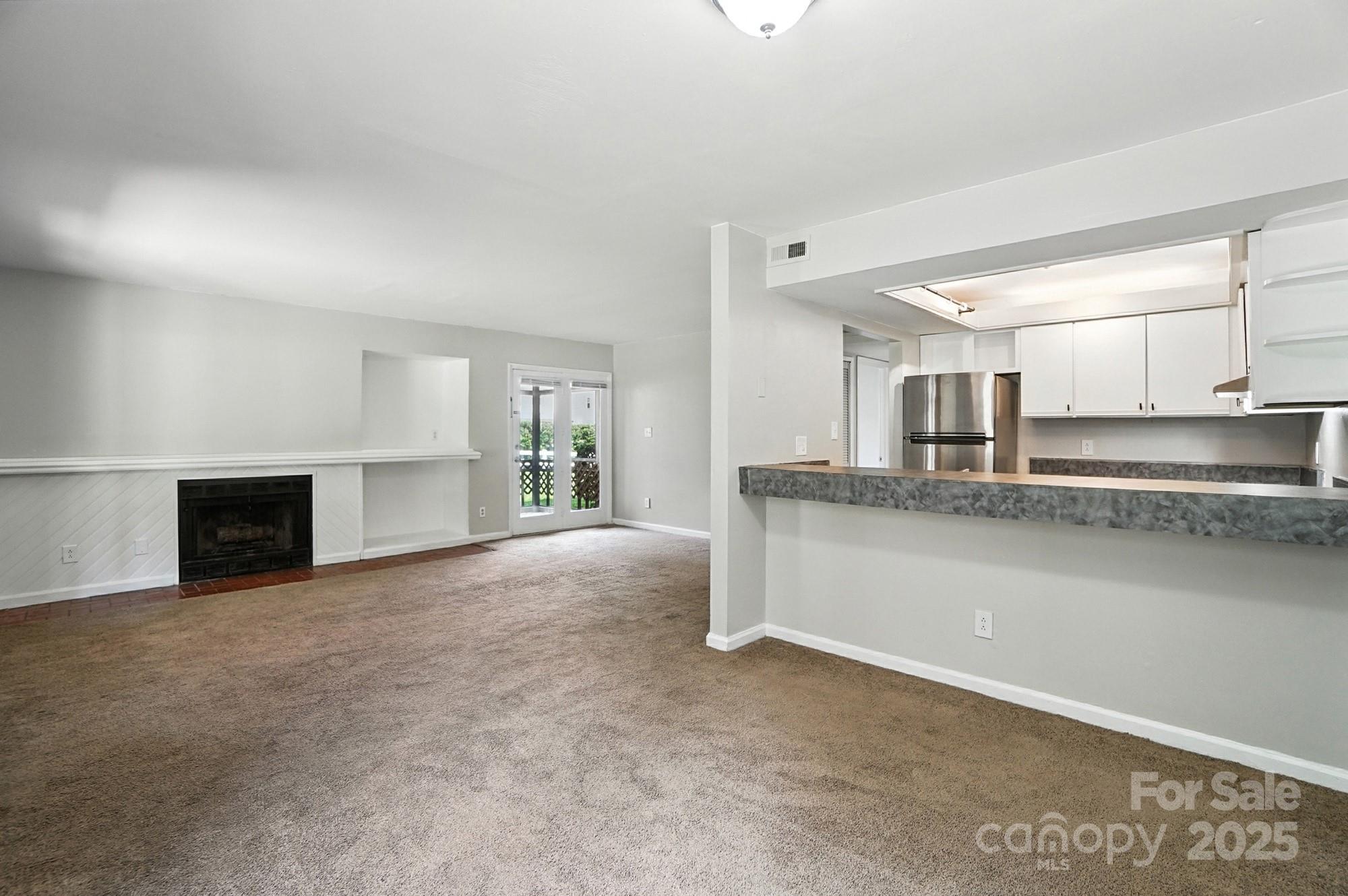 1823 J Julian Lane Unit: D