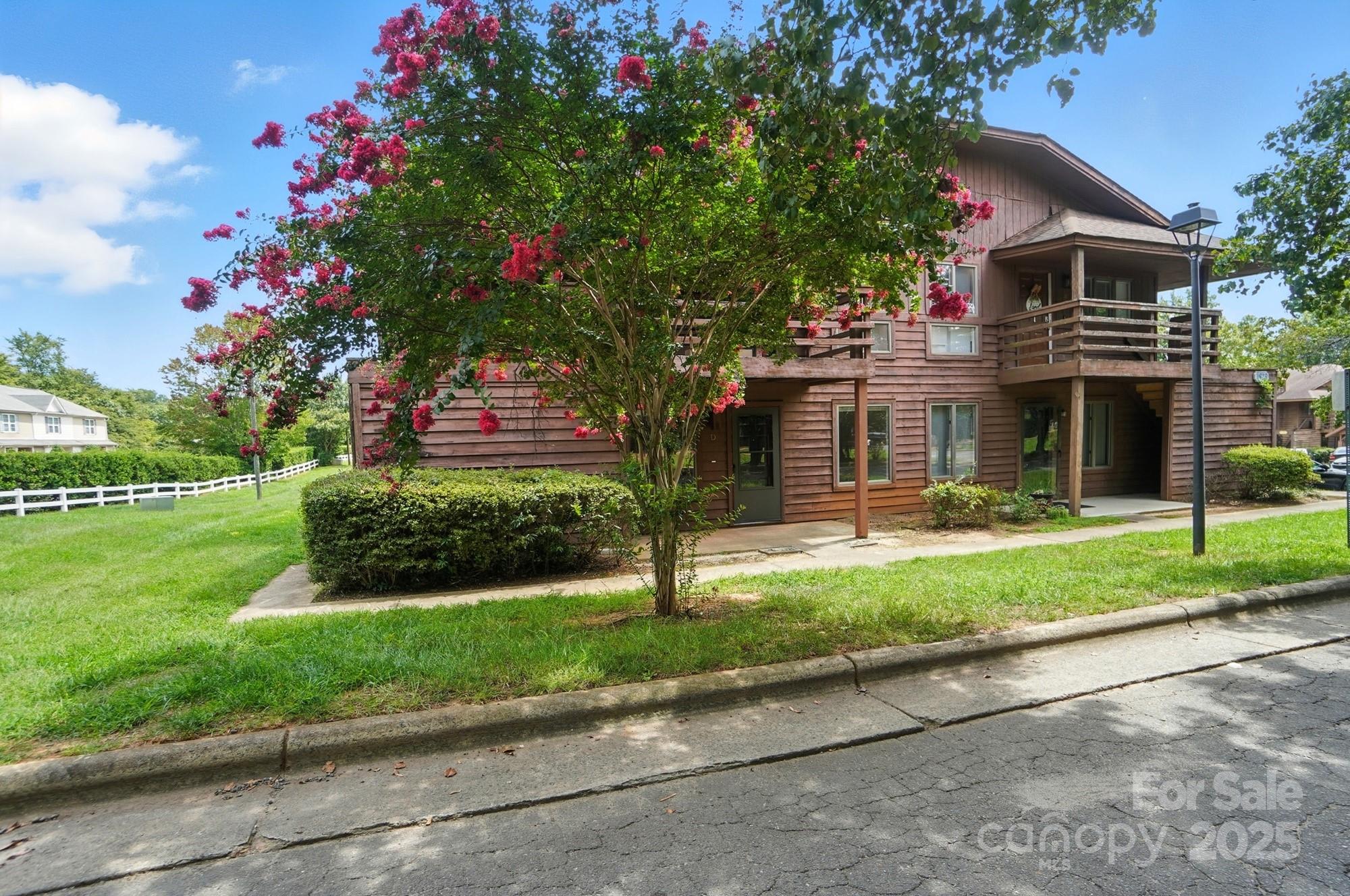 1823 J Julian Lane Unit: D