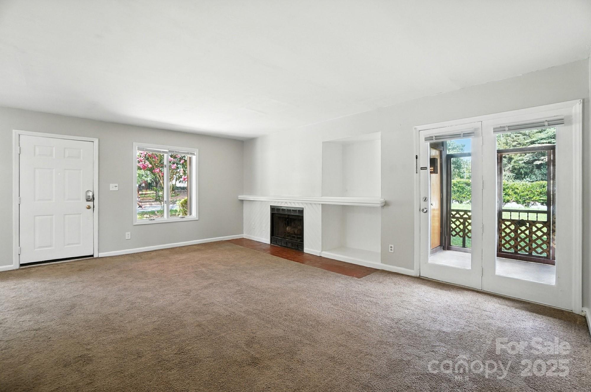 1823 J Julian Lane Unit: D