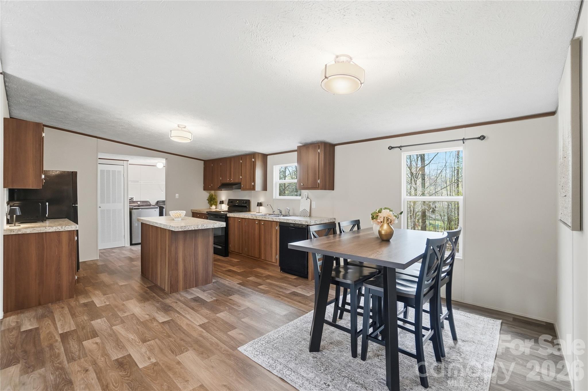 6094 Burnhurst Lane