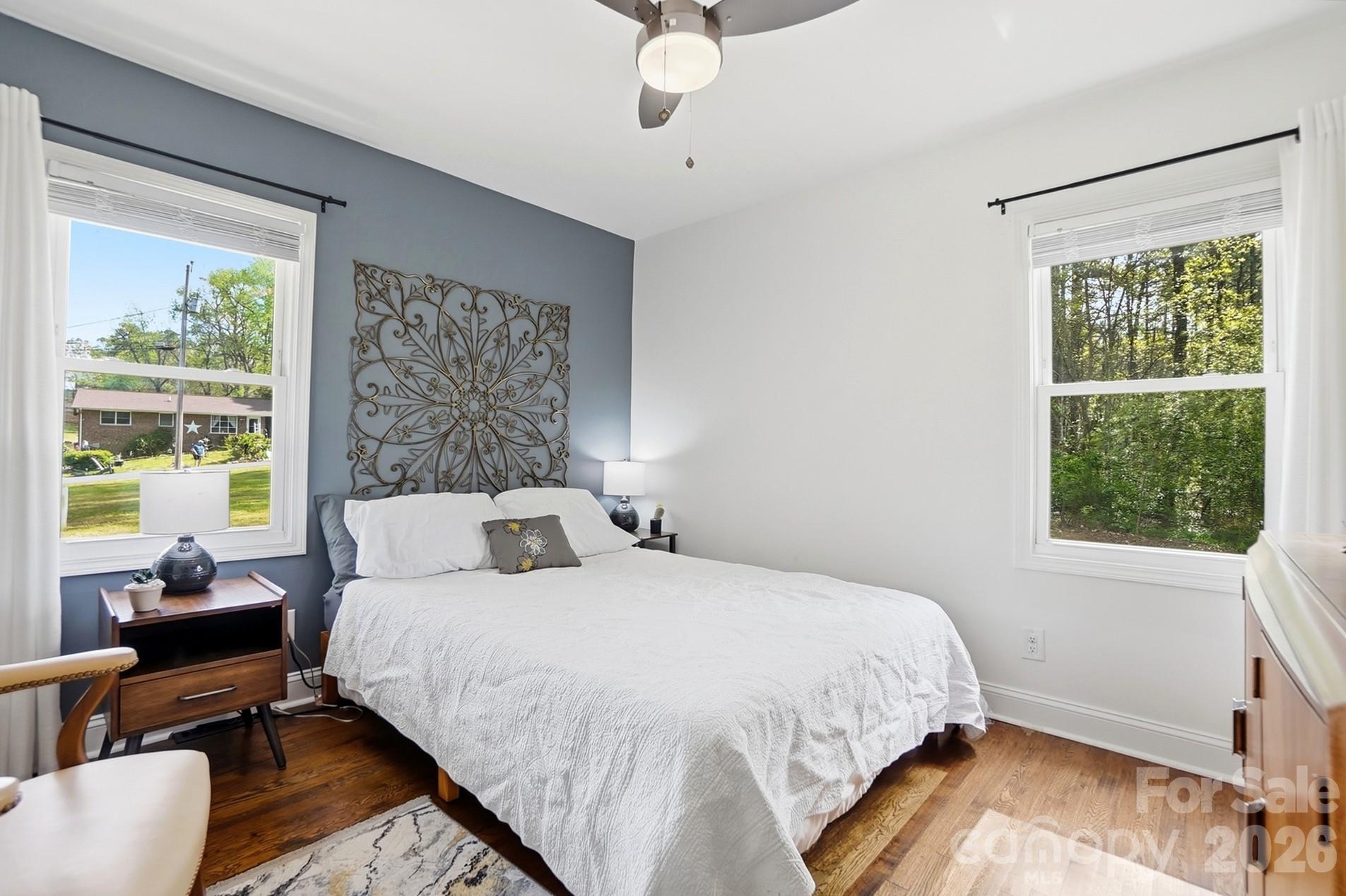 2104 Hillcrest Avenue