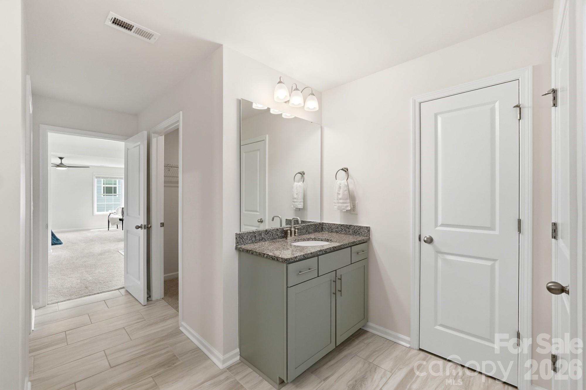 2431 Napa Terrace