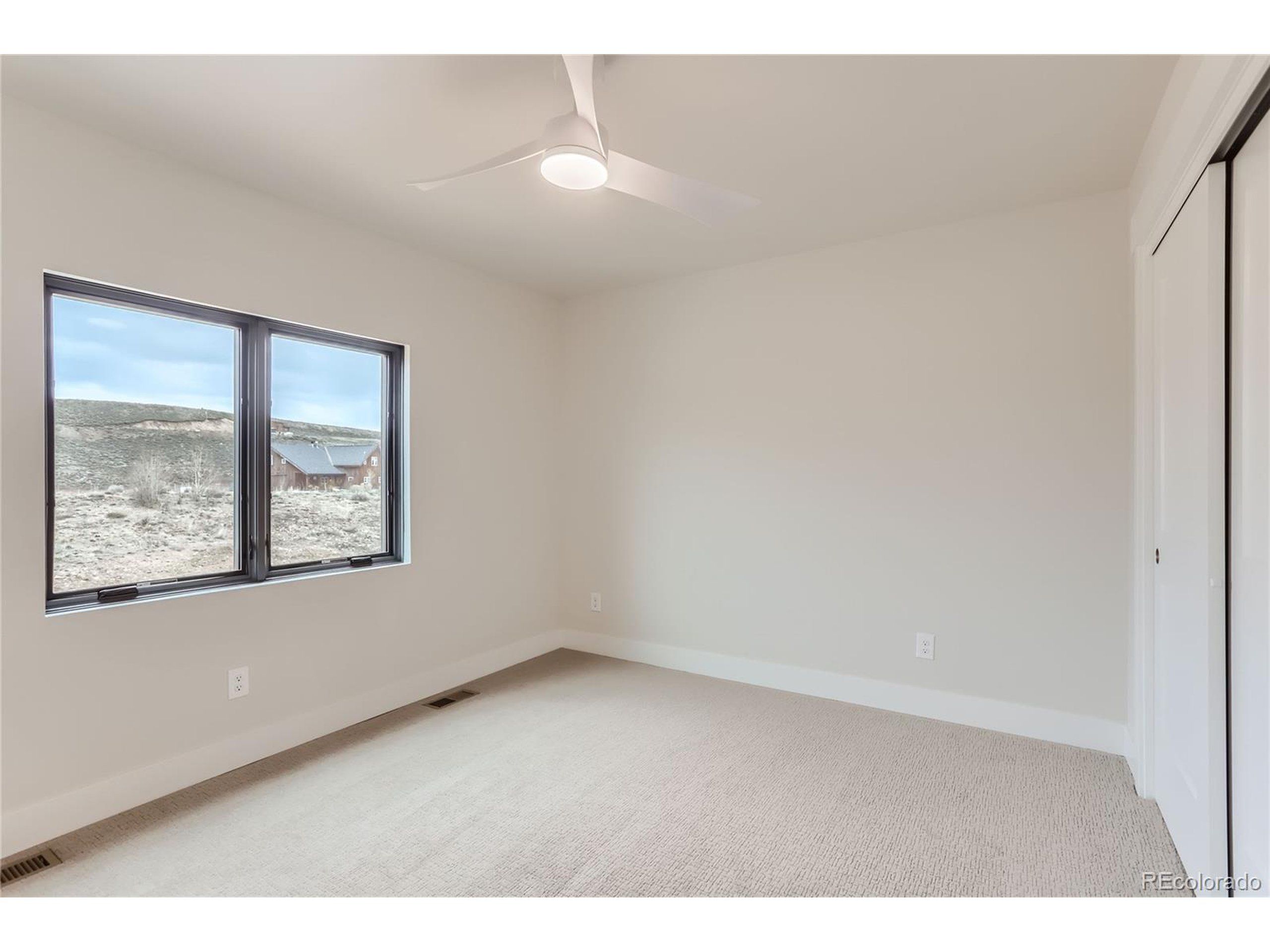 1103 Lupine Ln