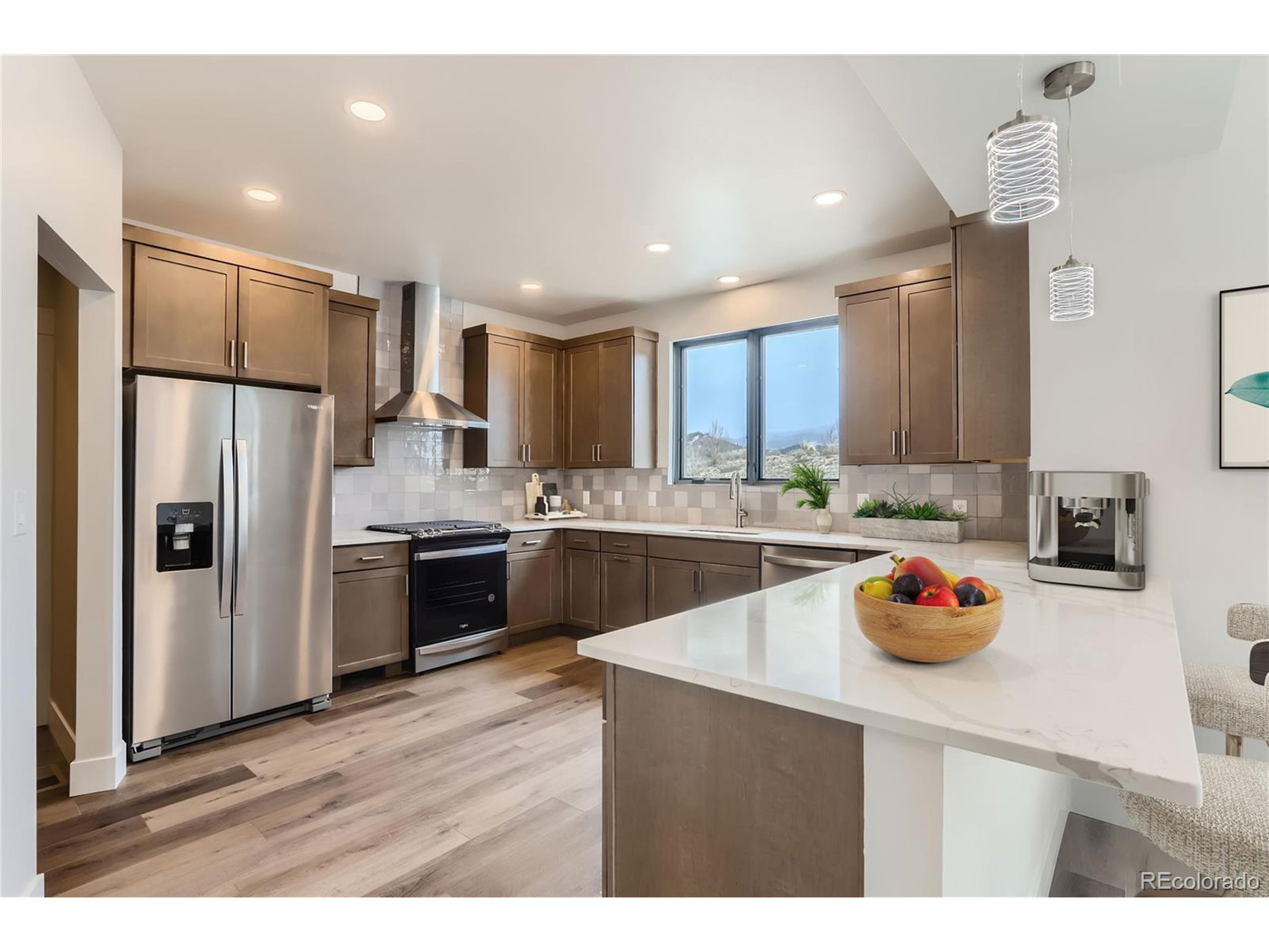 1103 Lupine Ln