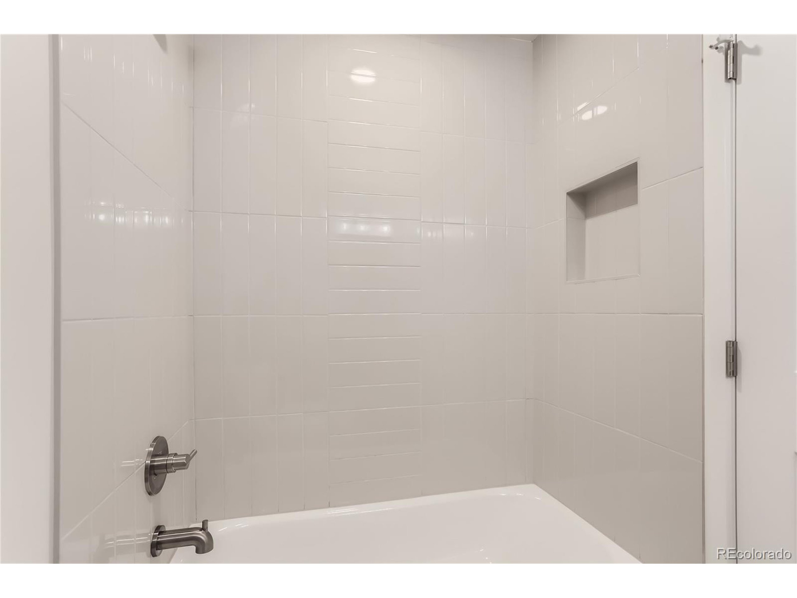 1103 Lupine Ln
