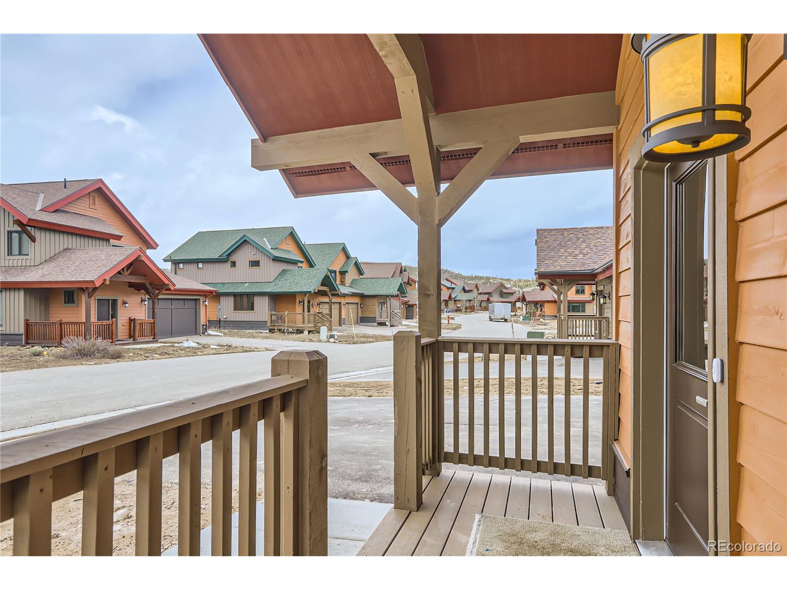 1103 Lupine Ln
